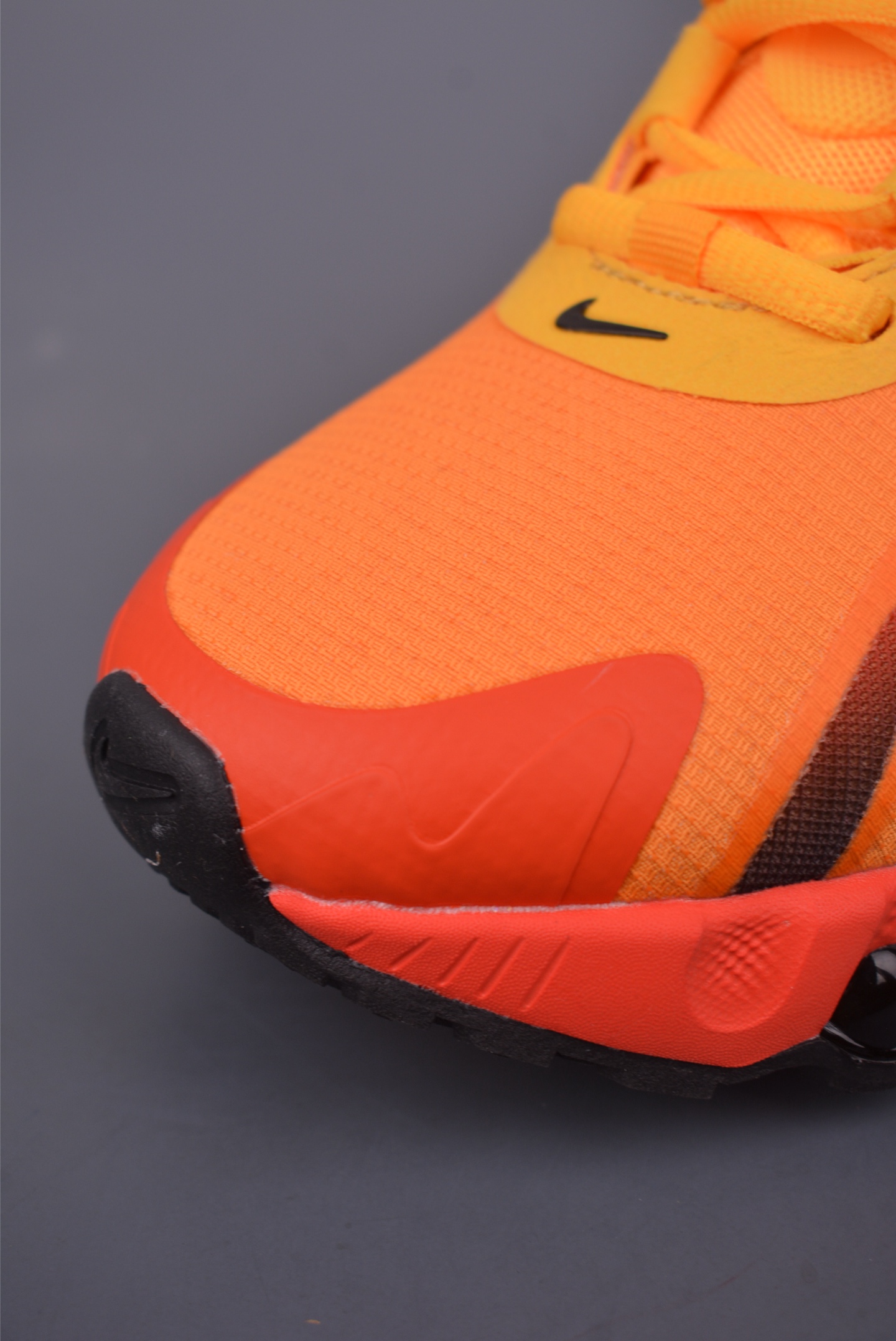 Nike Air Max DN8 Running Shoes - Full-Length Air Cushioning for Comfort 6 i1749939567076 5907 0 5
