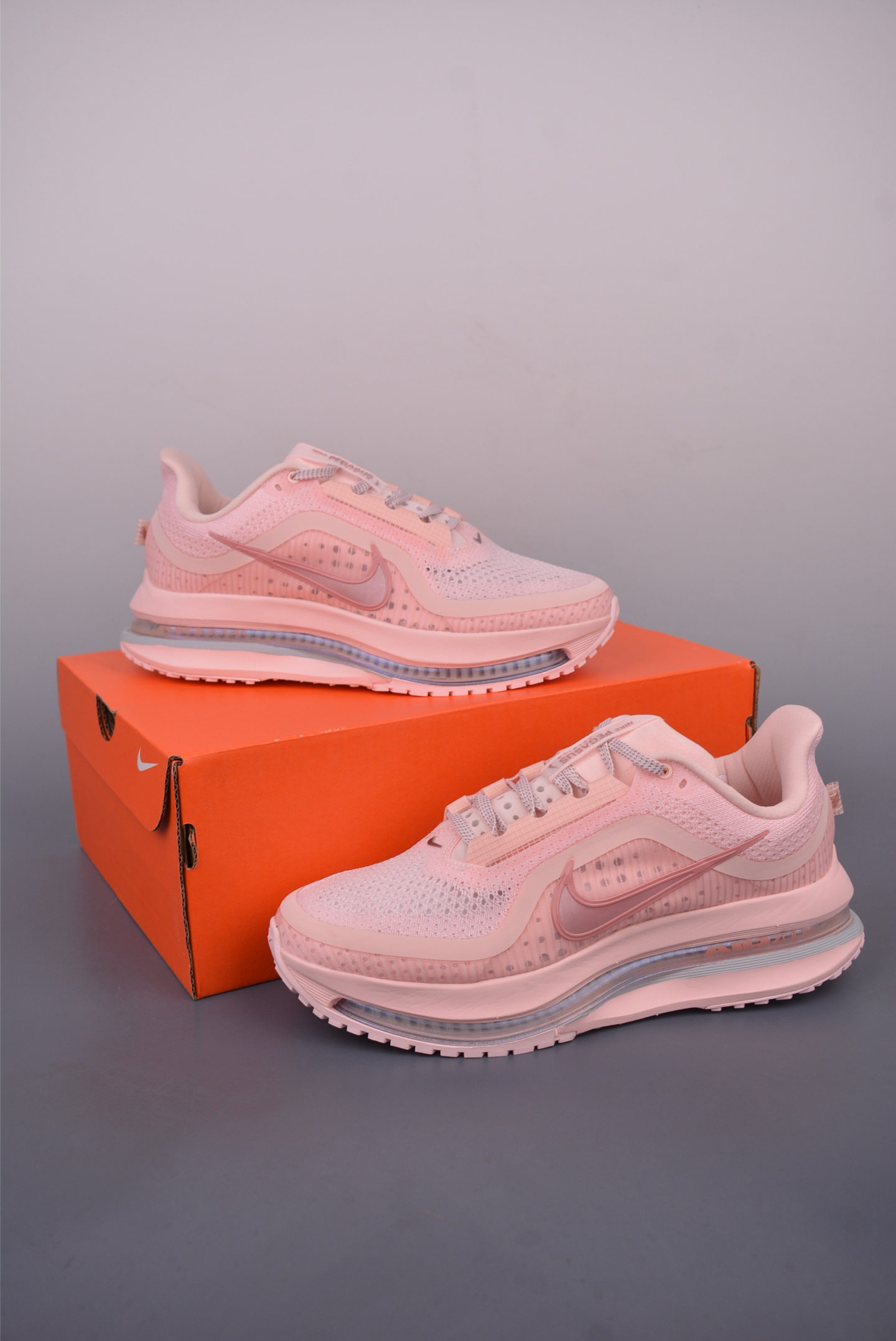 Nike Pegasus Premium Women's Running Shoes - Cushioned, Breathable, and Durable 6 i1749941415917 372 0 4