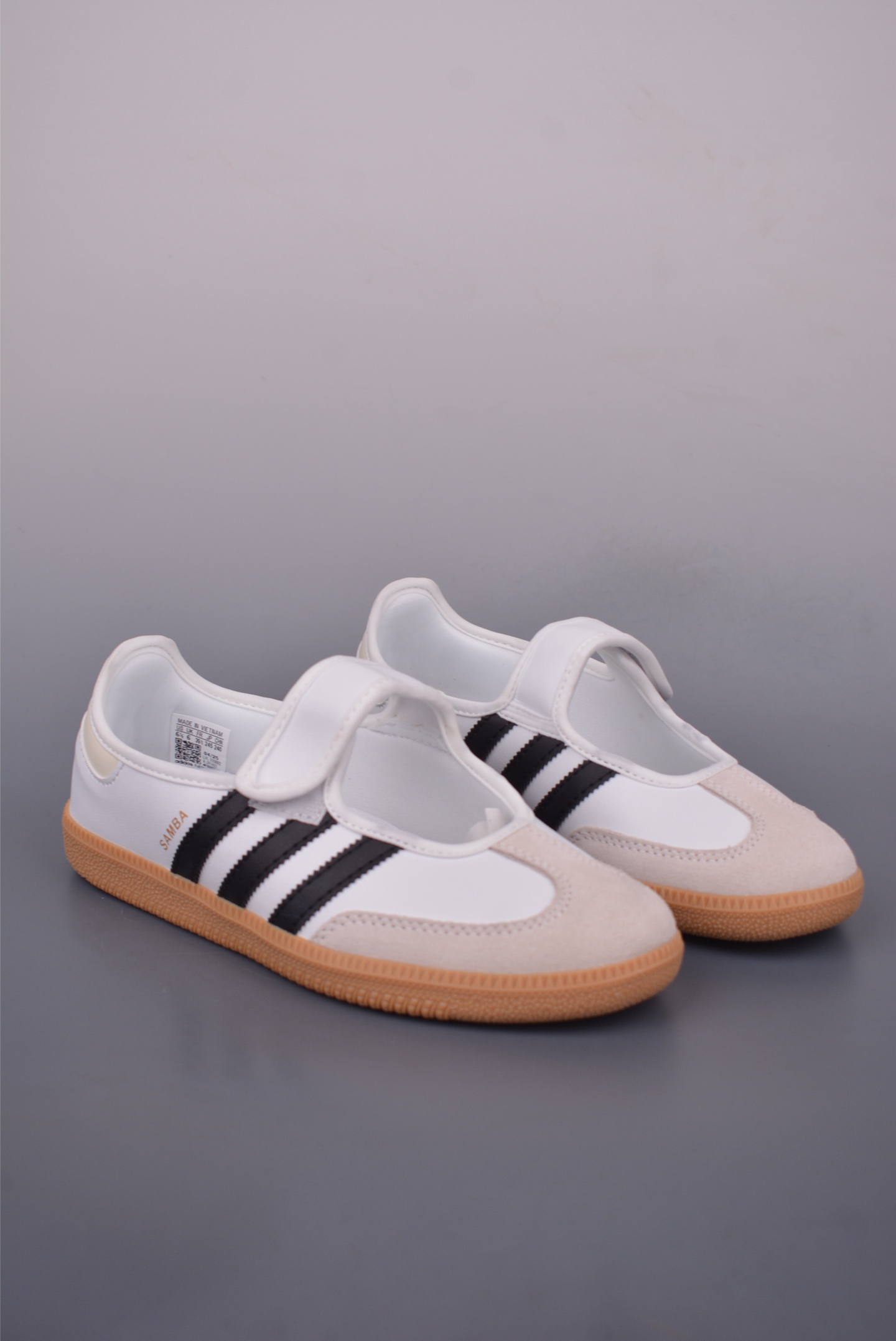 Adidas Samba Jane W Mary Jane Shoes - Timeless Style and Comfort 2 i1749944318782 6636 0 0