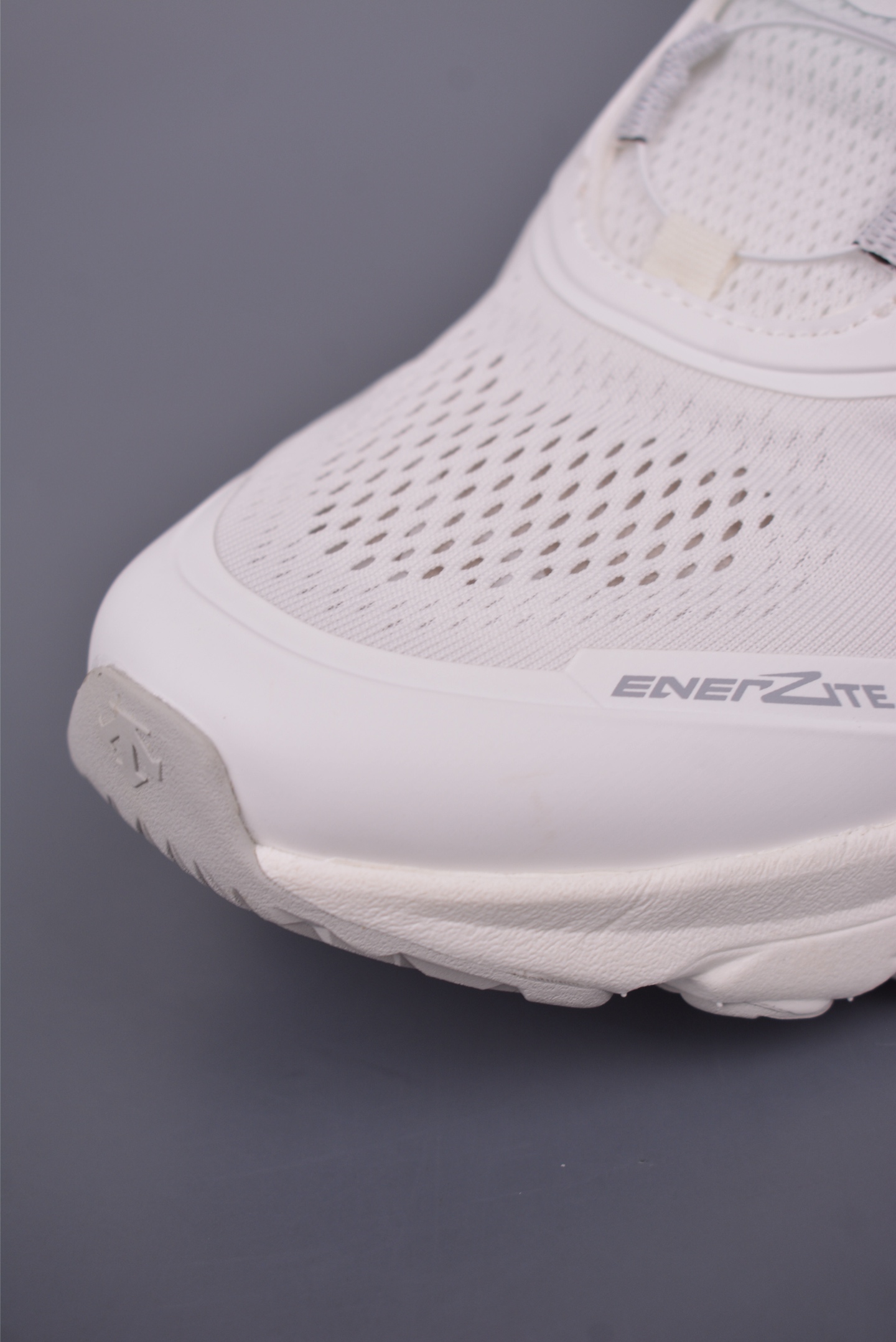 Descente Enerzite Recycled FSC Waterproof Trail Running Shoes for Men 6 i1749944393876 9739 0 5