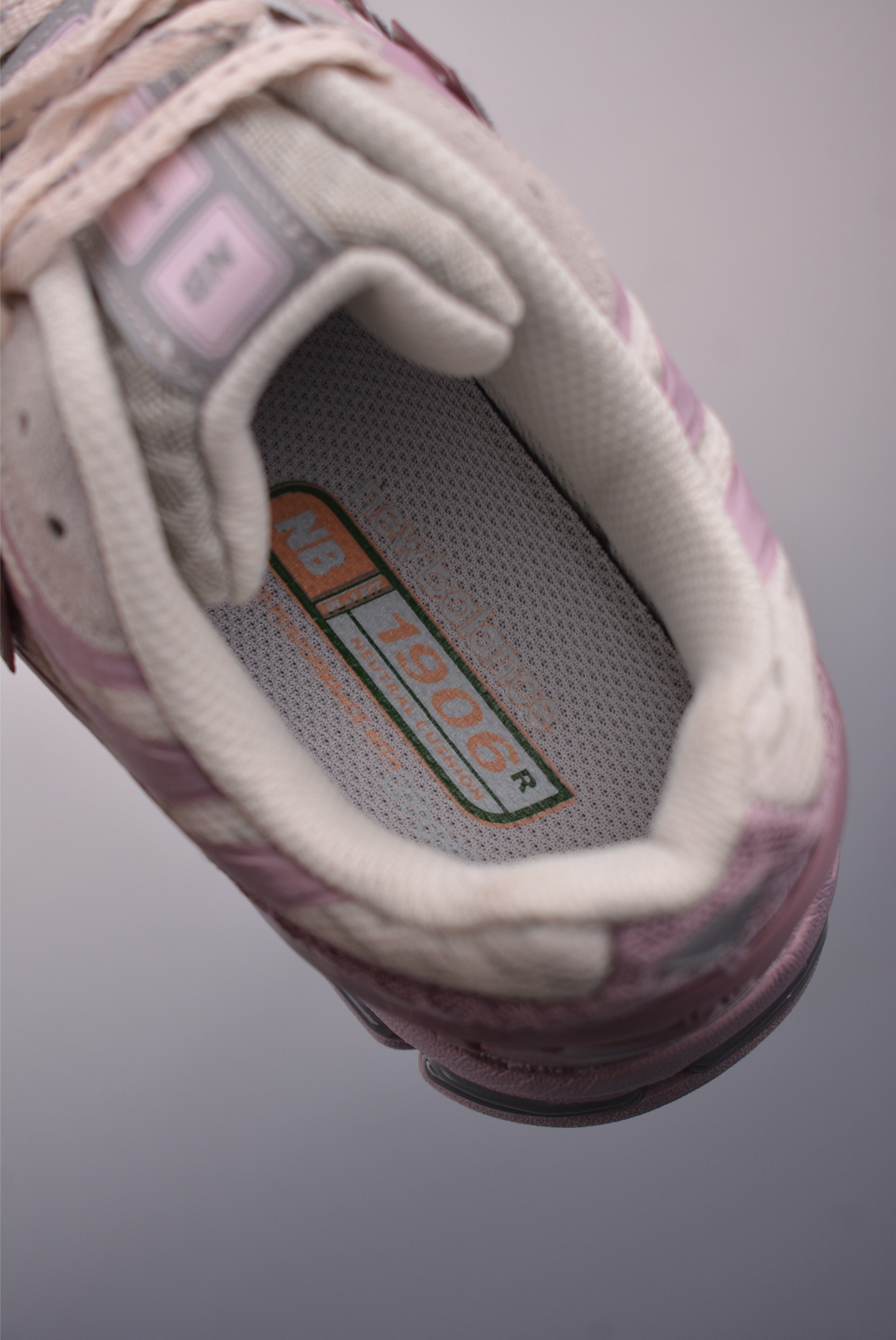 New Balance 1906R Retro Sneakers - Comfort and Style Combined 9 i1749944449460 7209 0 8