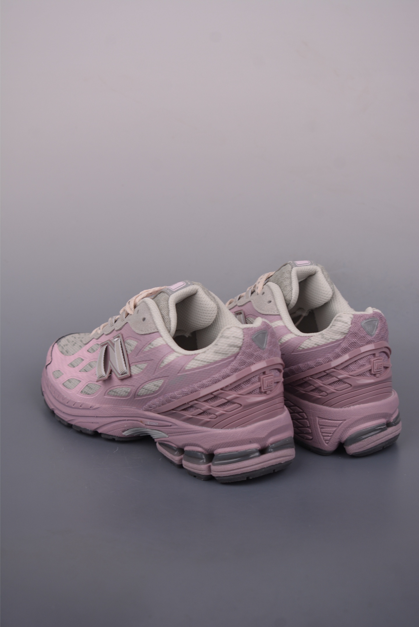 New Balance 1906R Retro Sneakers - Comfort and Style Combined 2 i1749944454154 3291 0 1