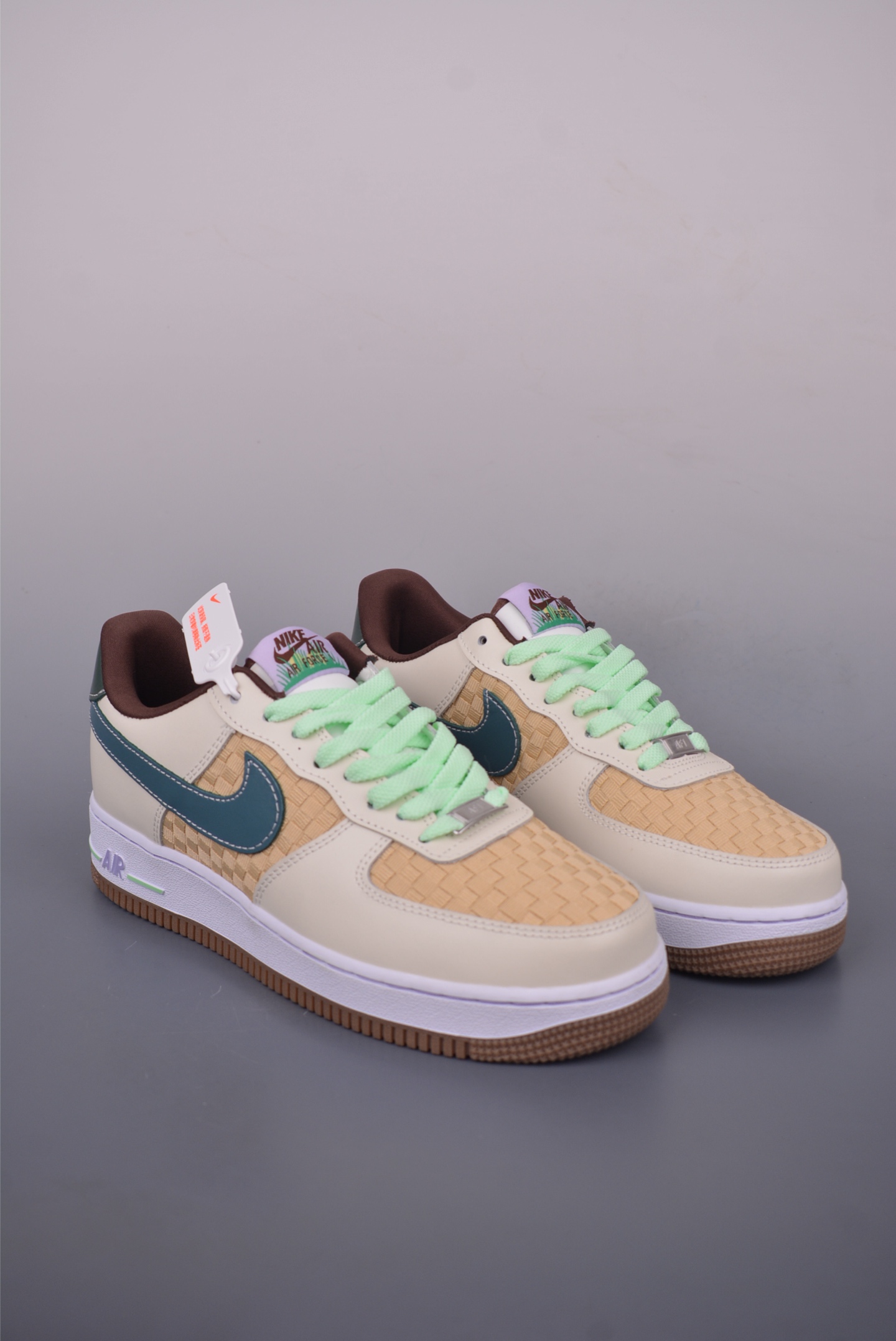 Nike Air Force 1 Low Premium: Woven Detailing, Classic Comfort, Stylish Design 2 i1749944582352 555 0 0