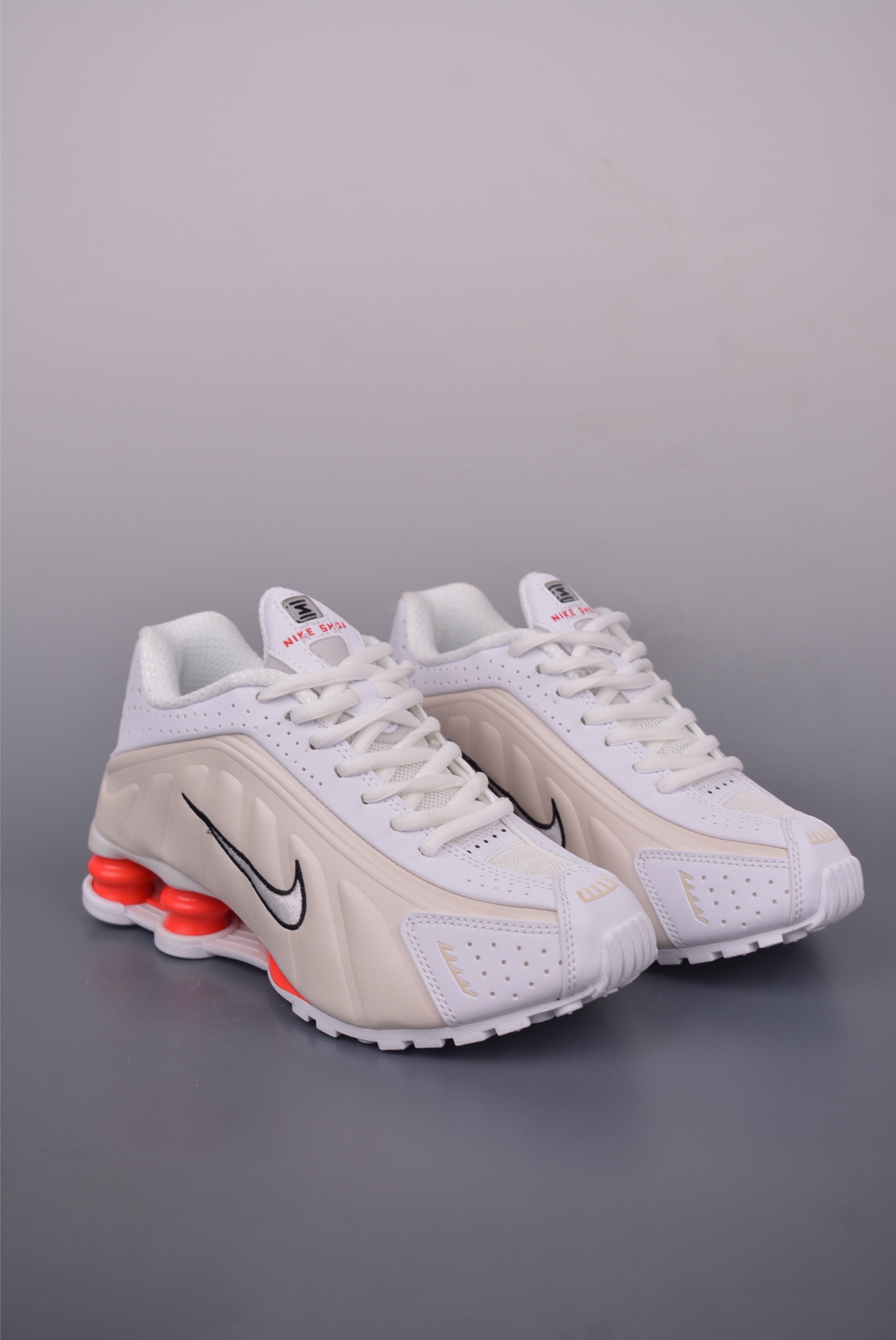Nike Shox Ride 2 SP x Supreme Running Shoes - Cushion Comfort & Style 2 i1749944623017 9733 0 0