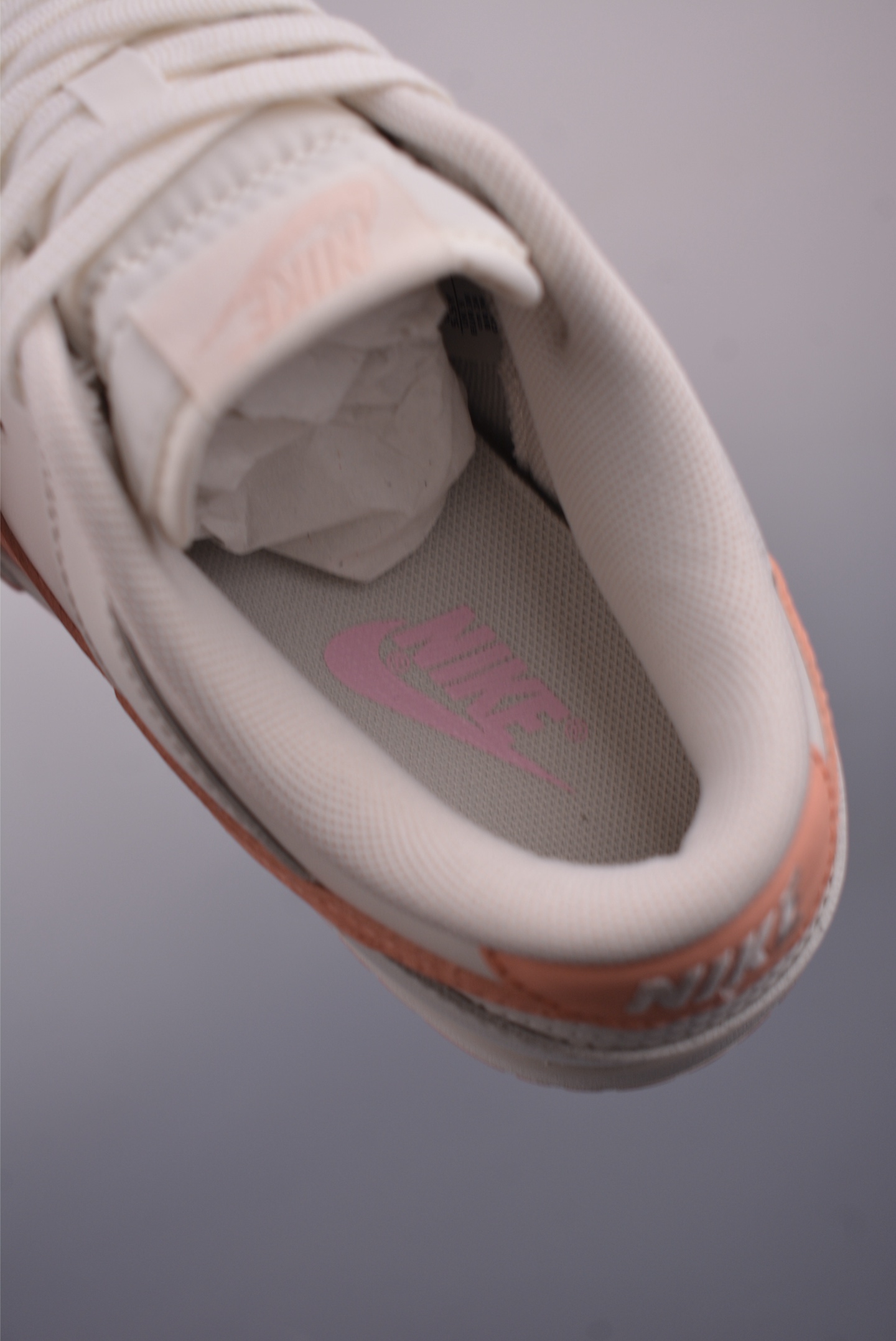 Nike SB Dunk Low White/Pink - Premium Leather, Superior Comfort, Style Icon 9 i1749944657501 9175 0 8