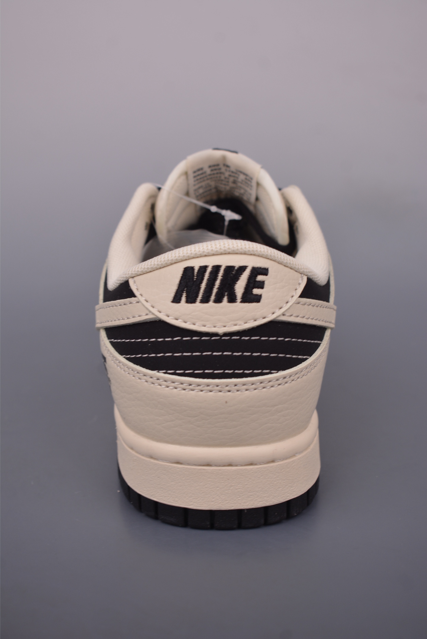 Nike SB Dunk Low Burberry: Premium Leather, Exclusive Design, and Perfect Comfort 4 i1749944702784 3790 0 3