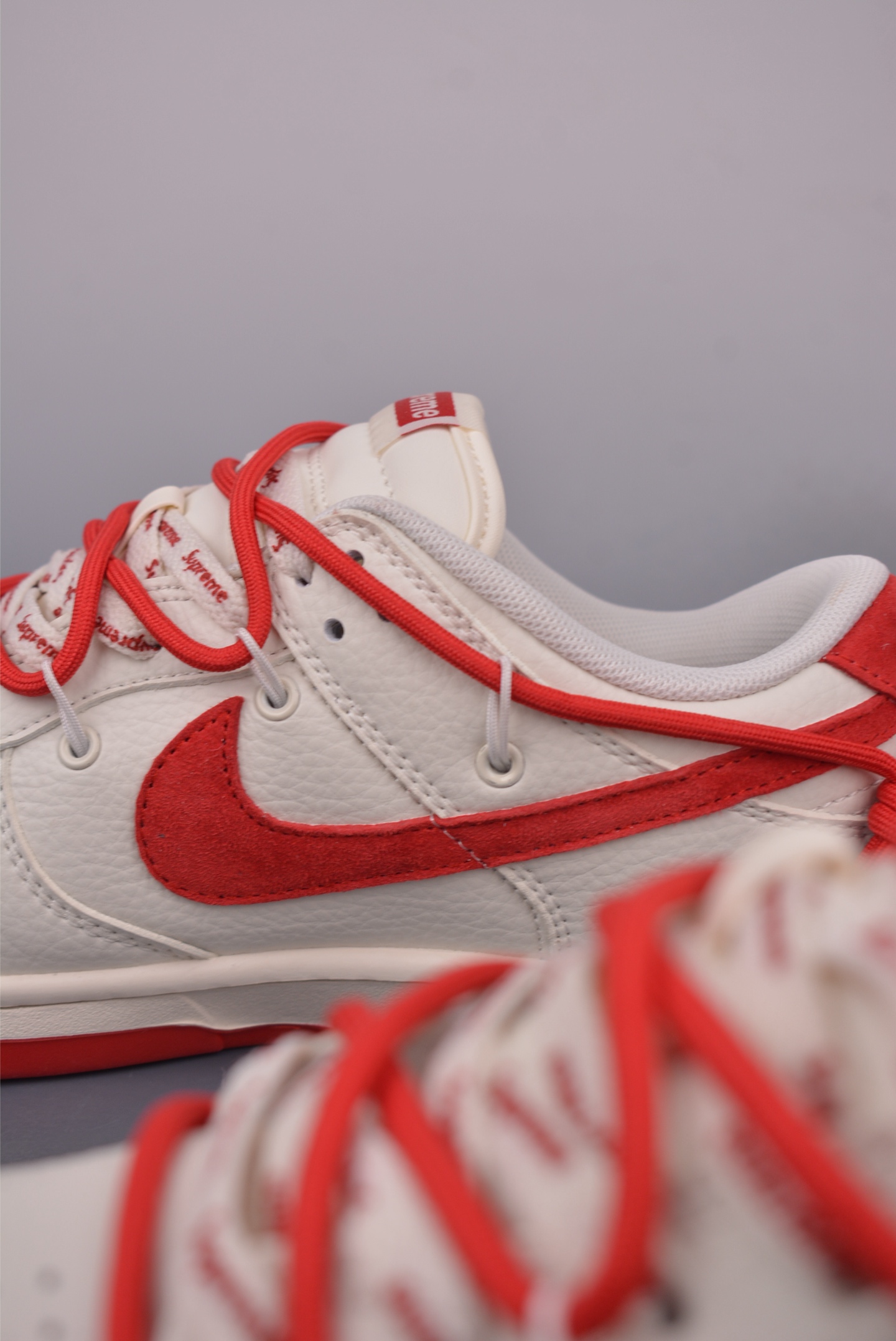 Nike SB Dunk Low Supreme Collab Deconstructed Drawstring Laces Sneakers 9 i1749944774083 4468 0 1