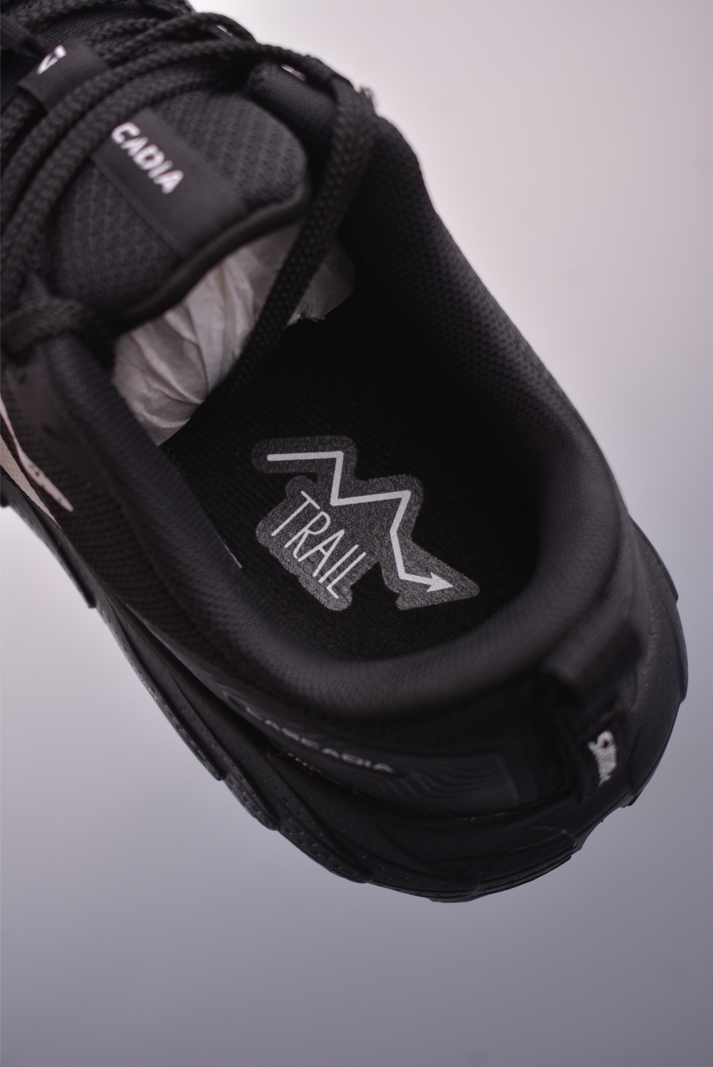 Brooks Cascadia 17: Lightweight, Breathable, and Cushioned Running Shoes 10 i1749945079481 8560 0 8