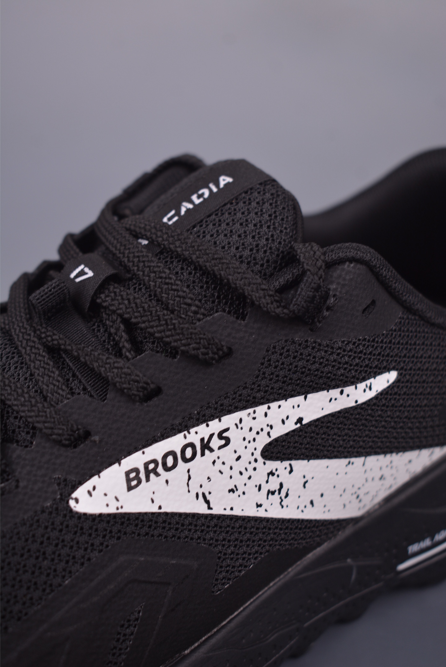 Brooks Cascadia 17: Lightweight, Breathable, and Cushioned Running Shoes 8 i1749945079502 123 0 6