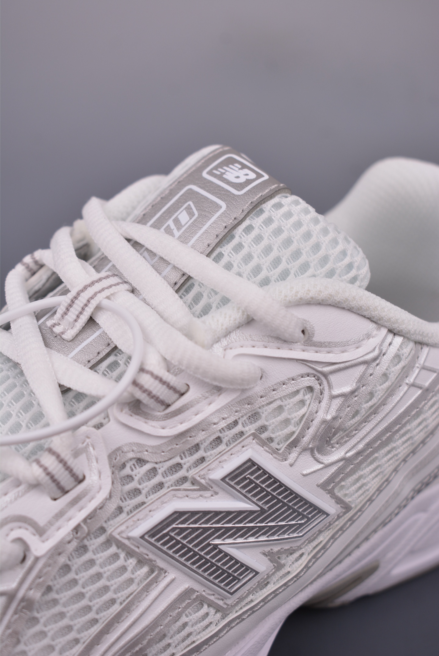 New Balance 740 Retro Running Shoes - Comfortable & Stylish Sneakers 8 i1750022039070 2076 0 6