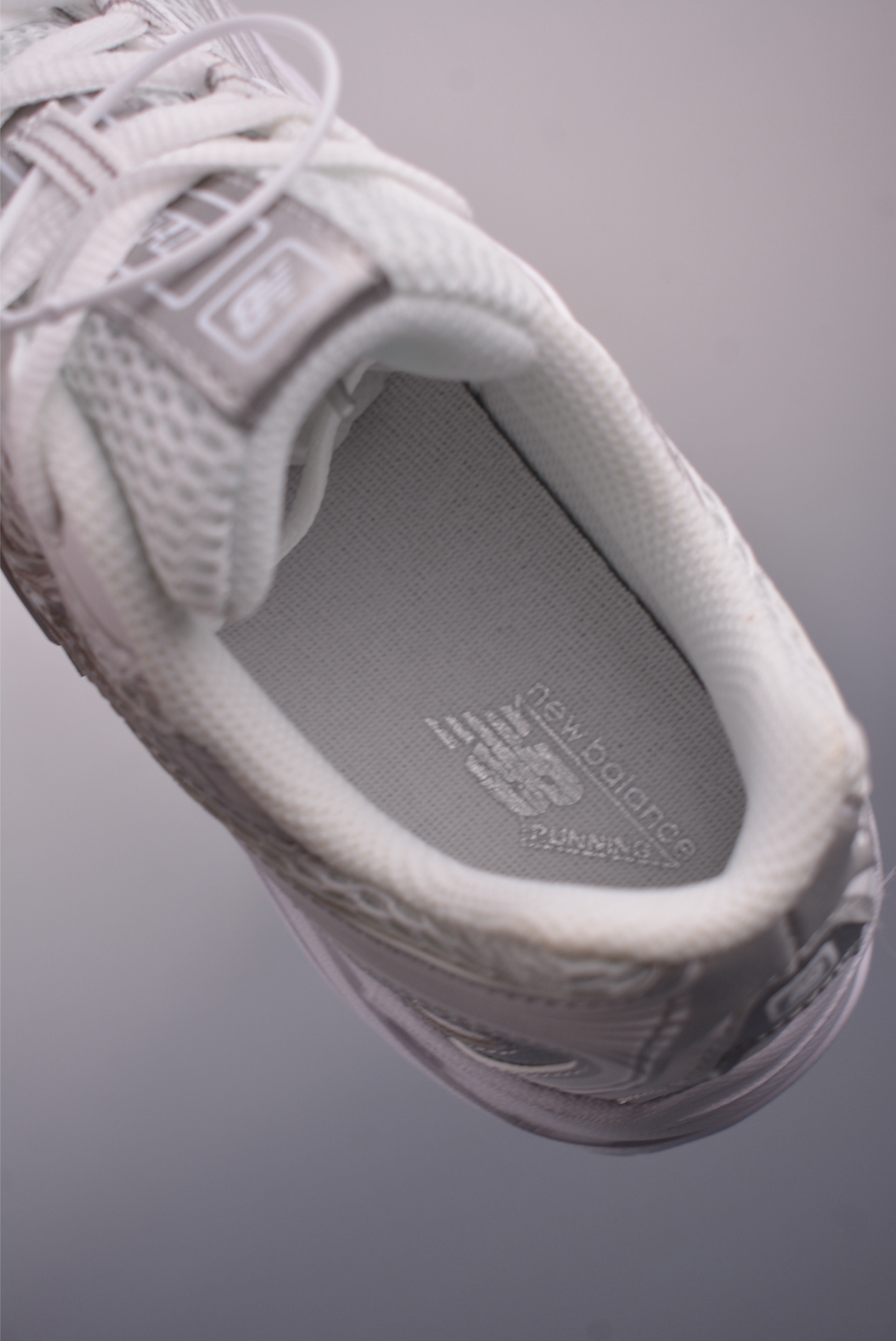 New Balance 740 Retro Running Shoes - Comfortable & Stylish Sneakers 10 i1750022040436 9064 0 8
