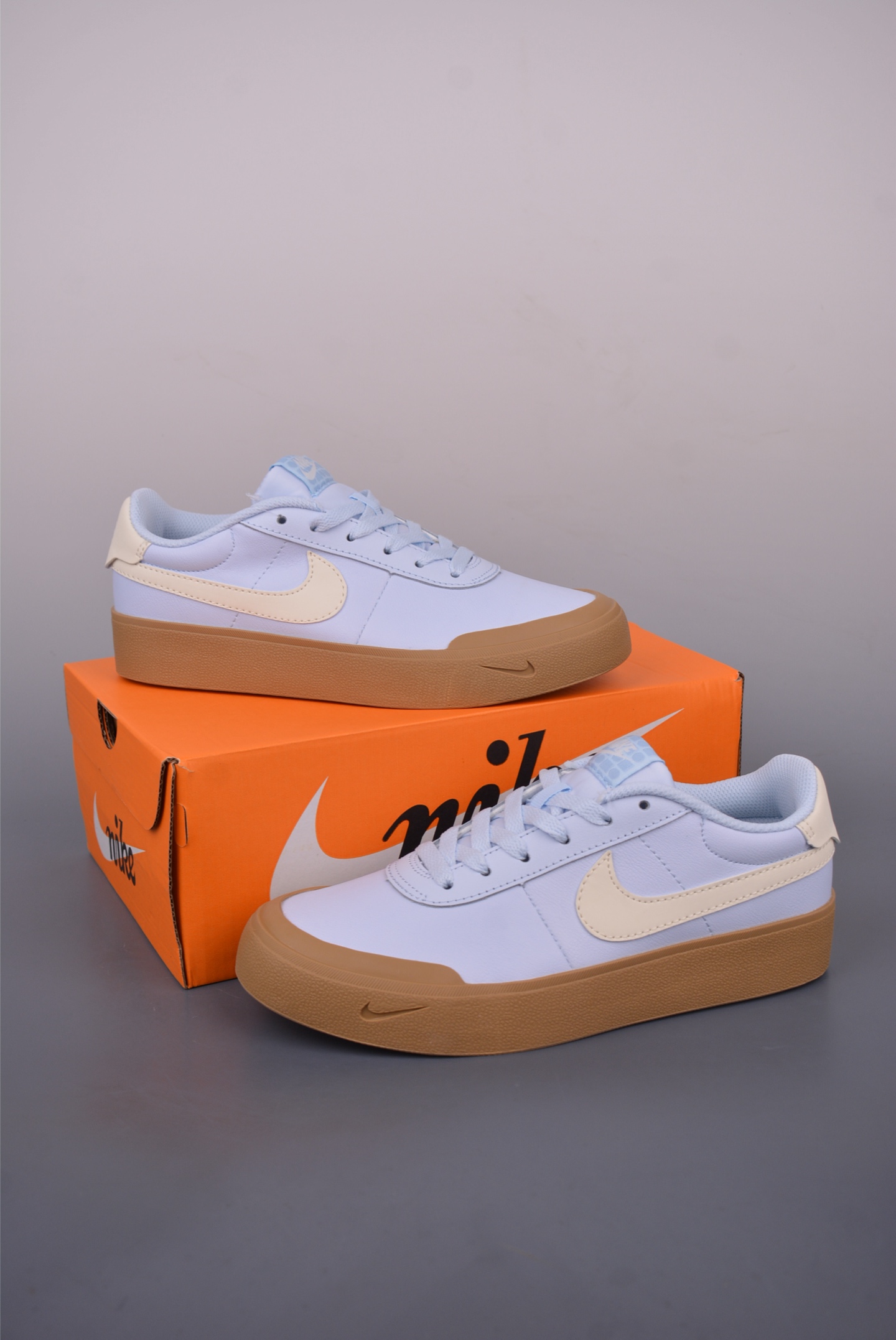 Nike Court Shot Low Retro Classic Sneakers, Light Blue with Cream Swoosh 6 i1750025661508 1661 0 4
