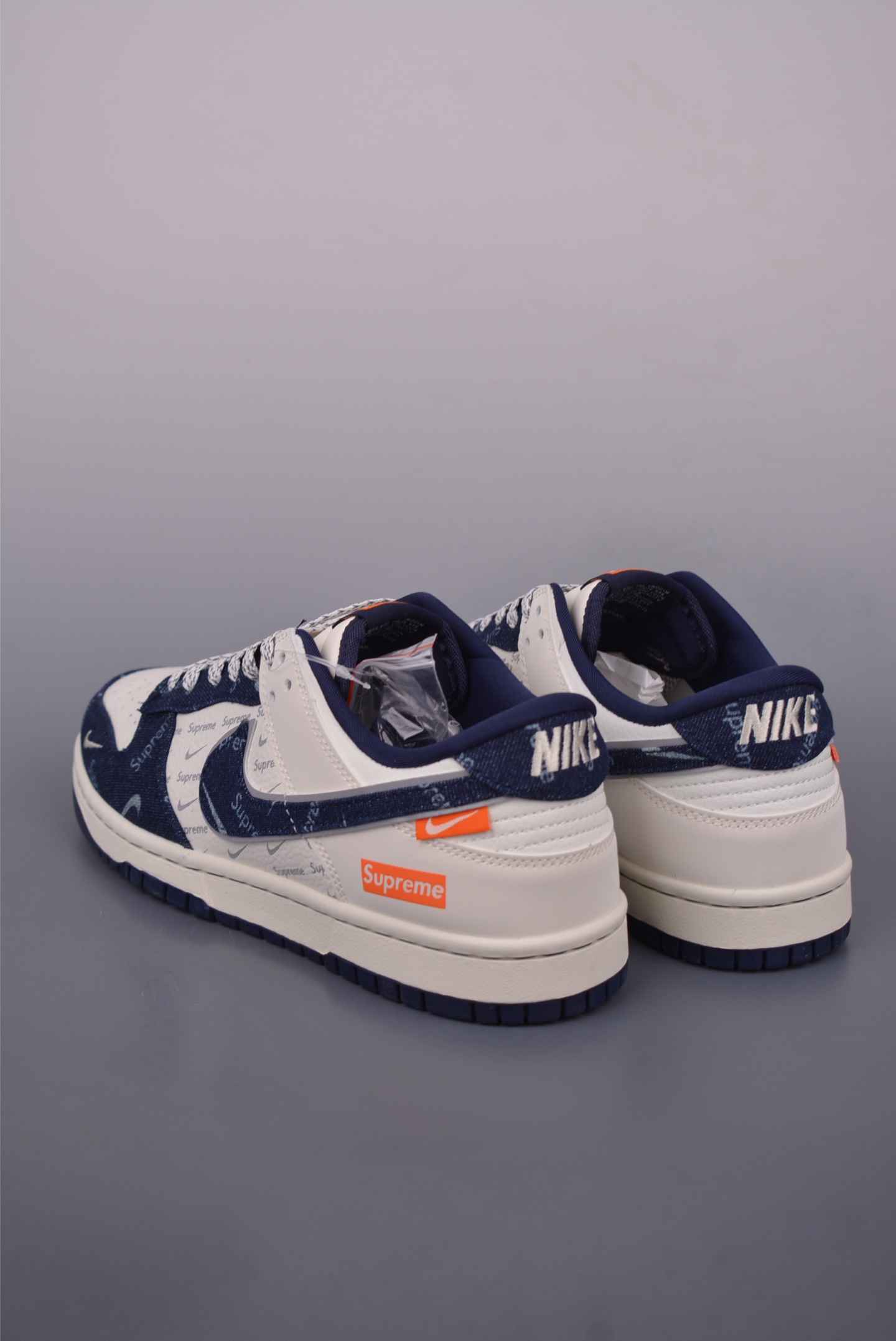 Nike SB Dunk Low Supreme Collaboration Sneakers - Premium Quality & Style 3 i1750029074825 4134 0 1