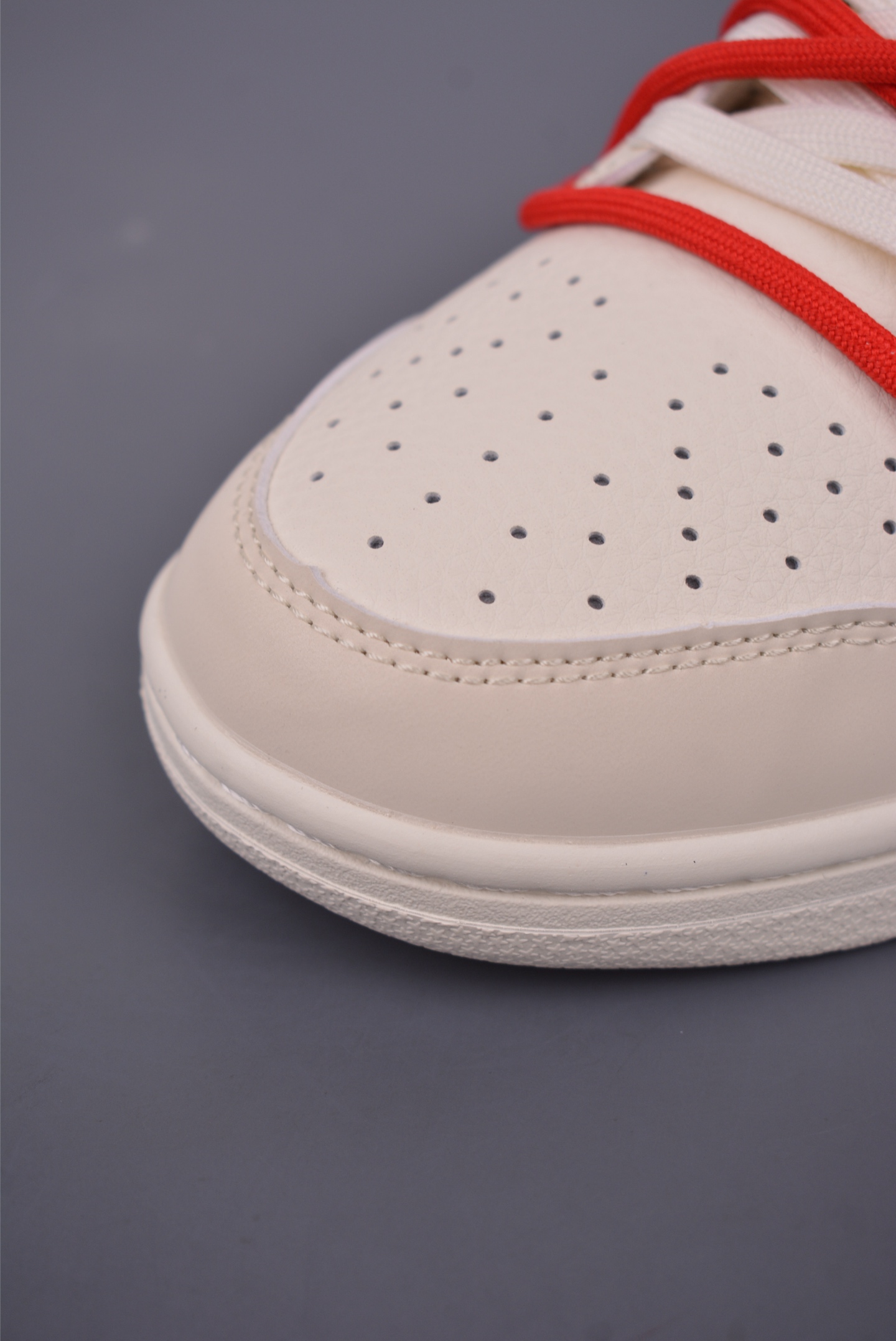 Nike SB Dunk Low Supreme Collab: Deconstructed Laces, Premium Quality 6 i1750029485969 856 0 5