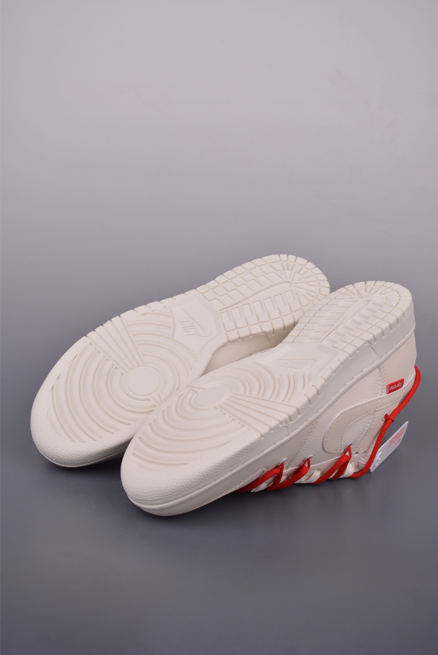 Nike SB Dunk Low Supreme Collab: Deconstructed Laces, Premium Quality 3 i1750029489805 228 0 2
