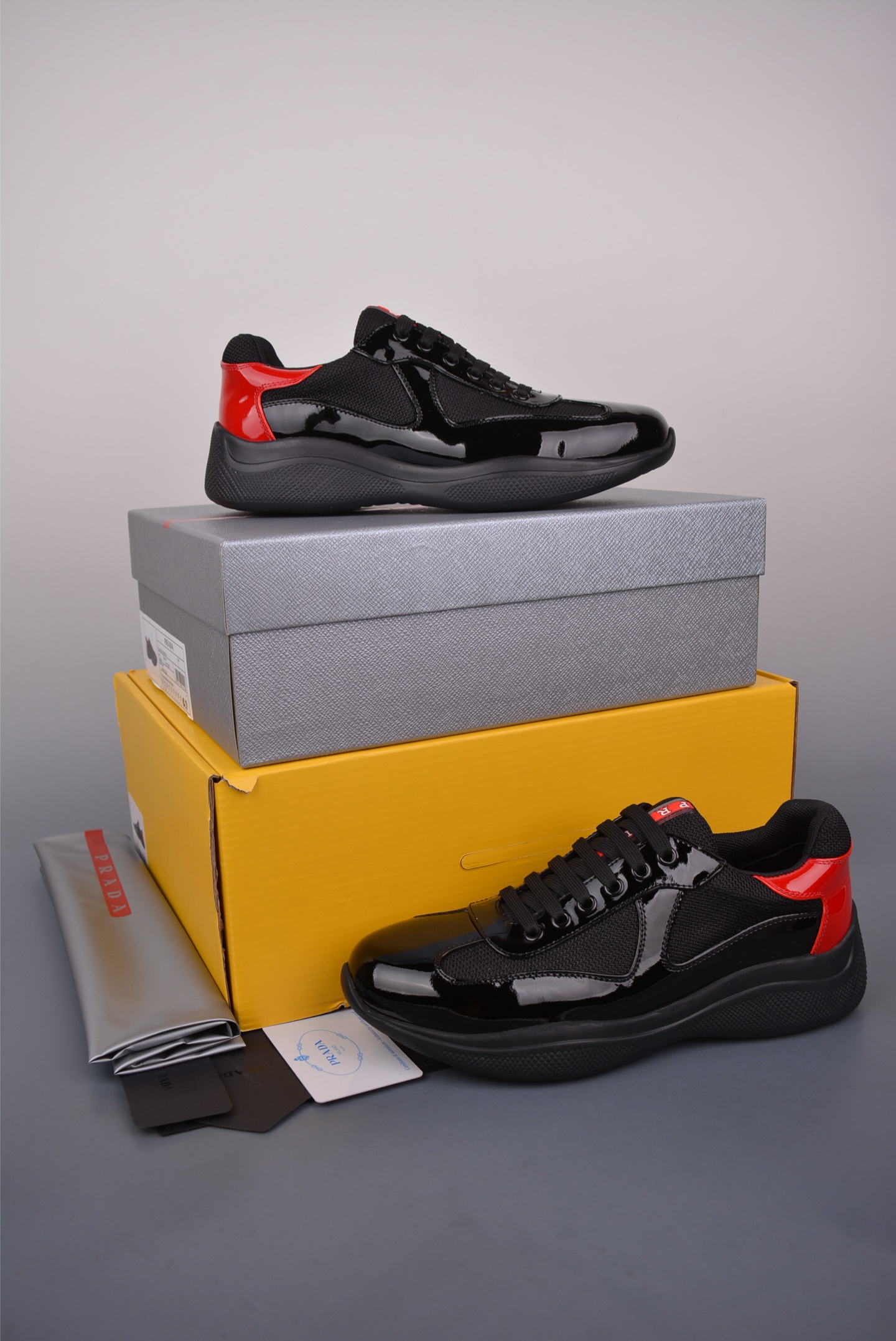 Prada Trainer Sneakers in Black Patent Leather and Mesh - Comfortable Fit 5 i1750031027787 1729 0 4