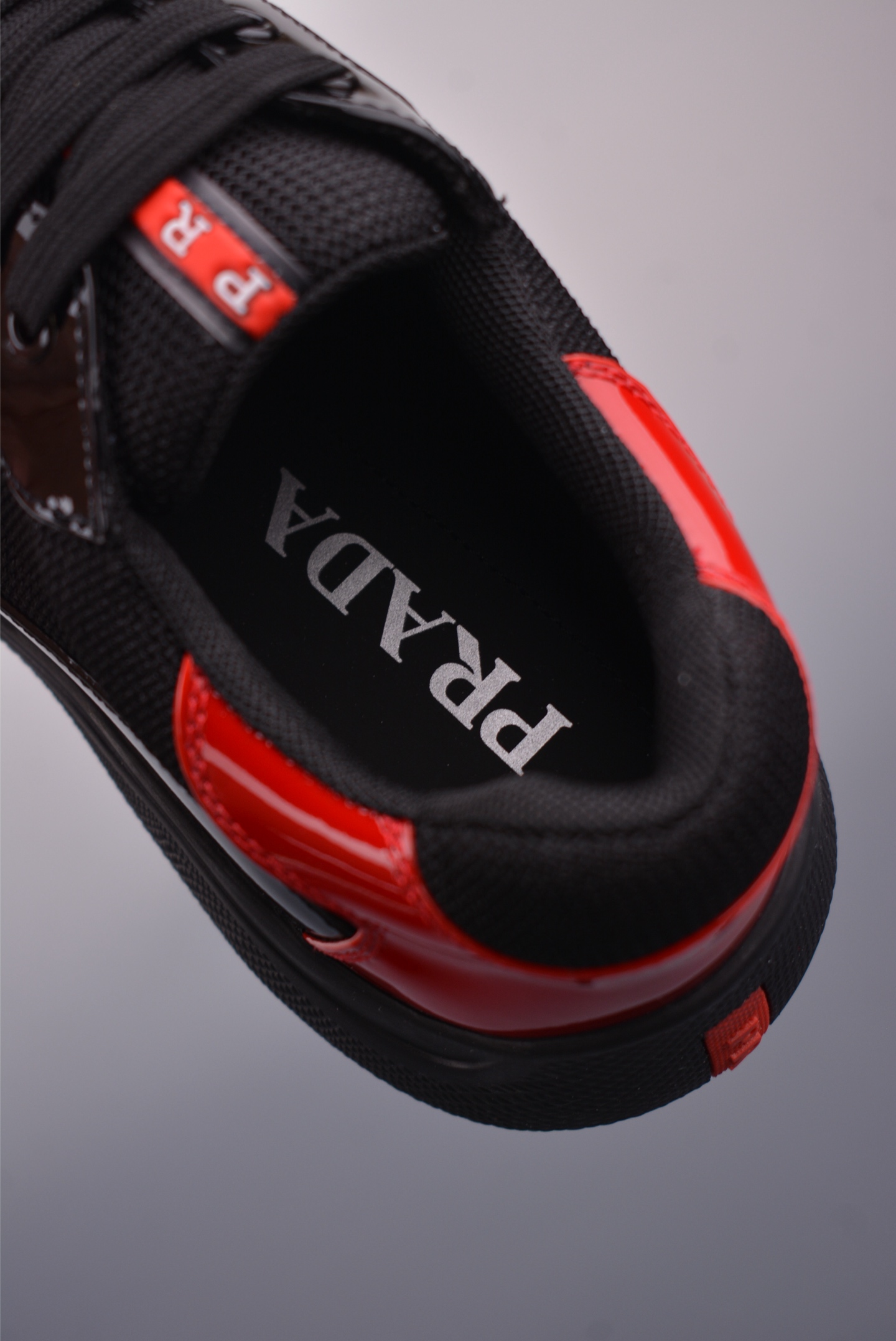 Prada Trainer Sneakers in Black Patent Leather and Mesh - Comfortable Fit 9 i1750031027844 5302 0 8