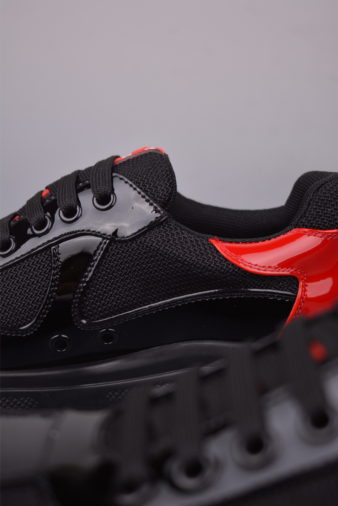 Prada Trainer Sneakers in Black Patent Leather and Mesh - Comfortable Fit 8 i1750031027867 4576 0 7