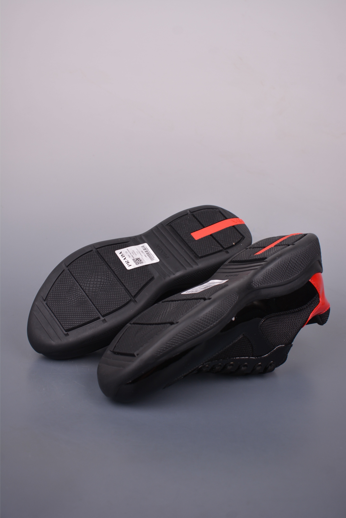 Prada Trainer Sneakers in Black Patent Leather and Mesh - Comfortable Fit 3 i1750031034245 8043 0 2