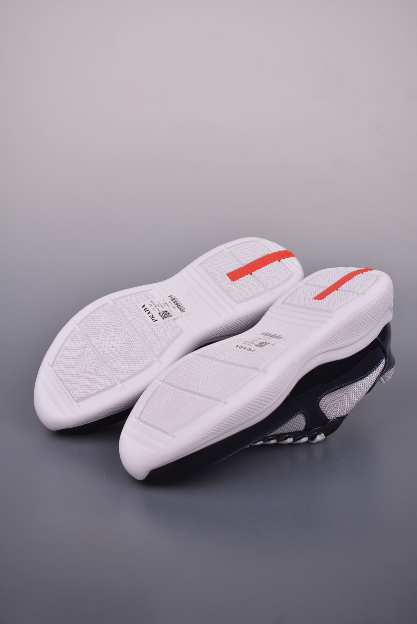 Prada Trainer Sneakers: Italian Leather, Comfort Fit - Premium Quality Shoes 3 i1750031962825 993 0 2