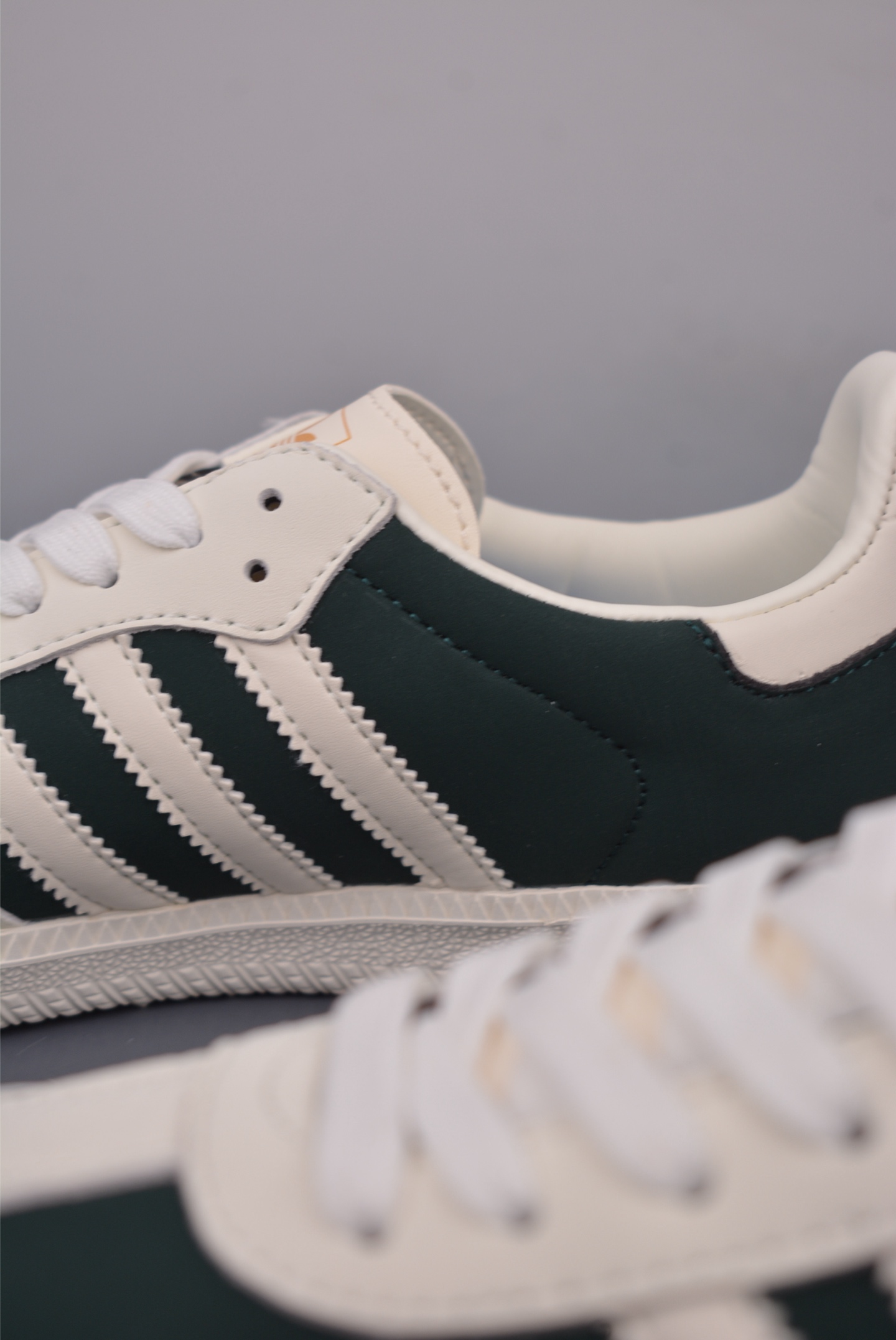 Adidas Samba OG: Timeless Style & Comfort in Every Step - Shop Now! 9 i1750103193783 4109 0 7