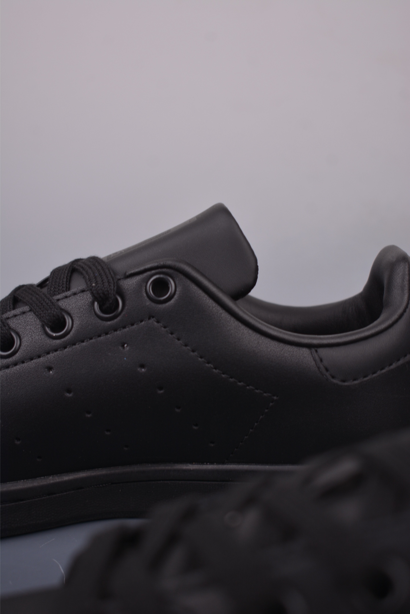 Adidas Stan Smith Classic Leather Sneakers - All Black - Sizes 36-45 9 i1750104128130 3295 0 7