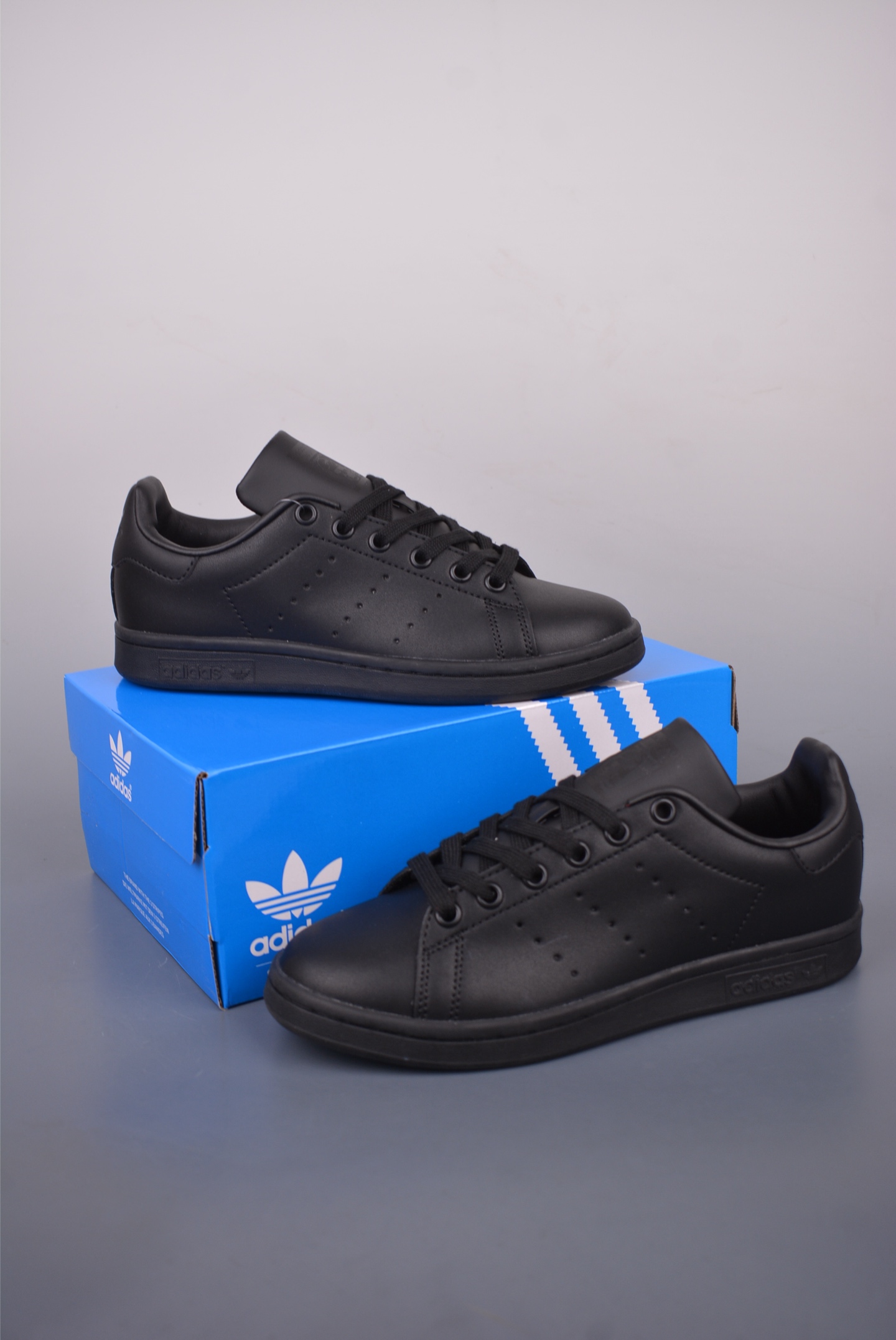Adidas Stan Smith Classic Leather Sneakers - All Black - Sizes 36-45 6 i1750104129448 9774 0 4