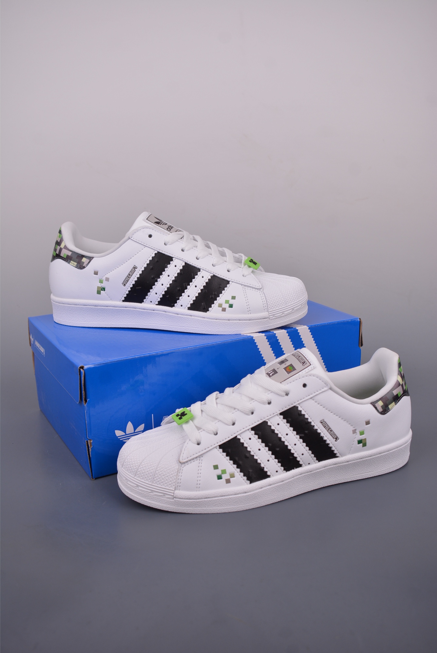 Adidas Originals Superstar 2.0 Minecraft Edition White Leather Sneakers 6 i1750104183991 7306 0 4