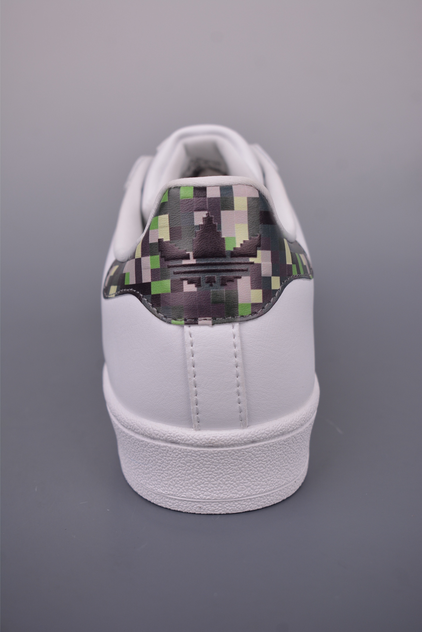 Adidas Originals Superstar 2.0 Minecraft Edition White Leather Sneakers 5 i1750104185234 5276 0 3