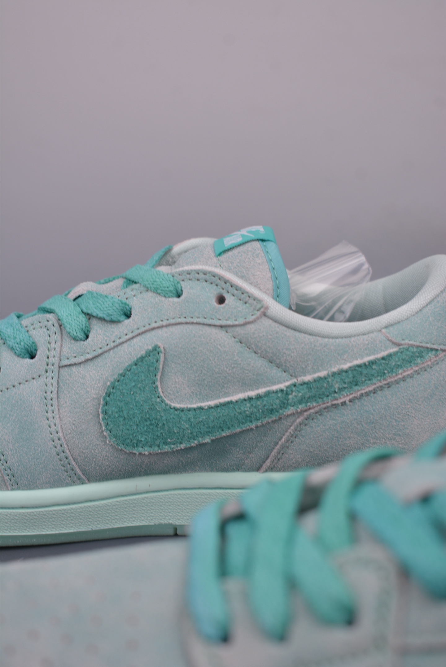 Air Jordan 1 Low Mint Green: Iconic Style, Supreme Comfort, Available Now! 8 i1750113159383 4179 0 7