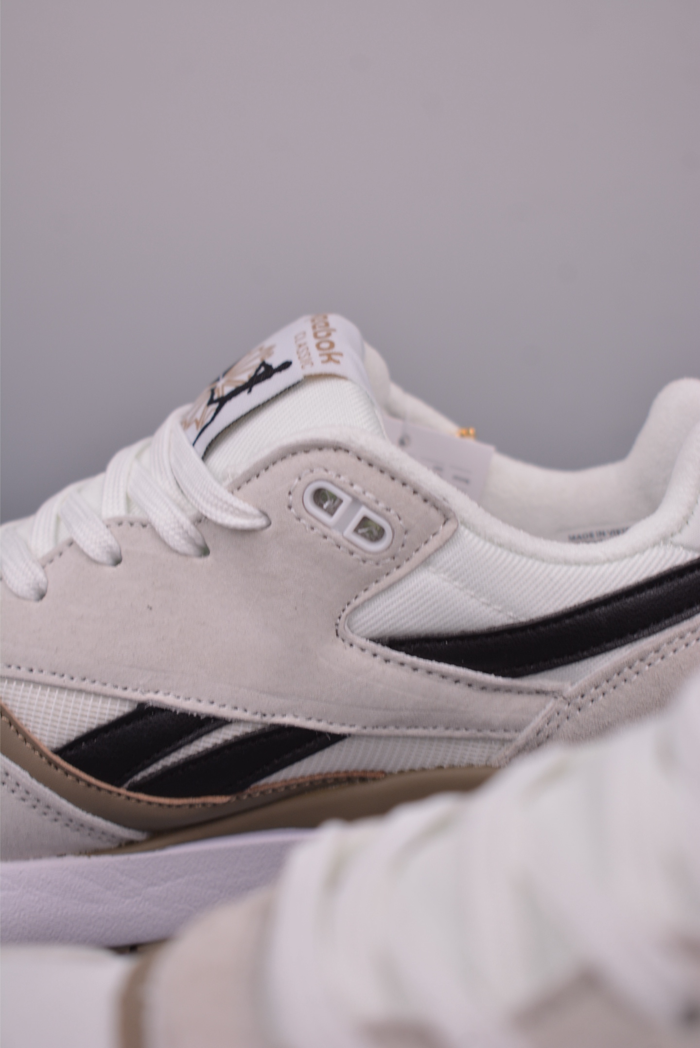 Reebok ERS World Retro Running Shoes: Fitness to Street Style, Never Ordinary 9 i1750113325135 328 0 7