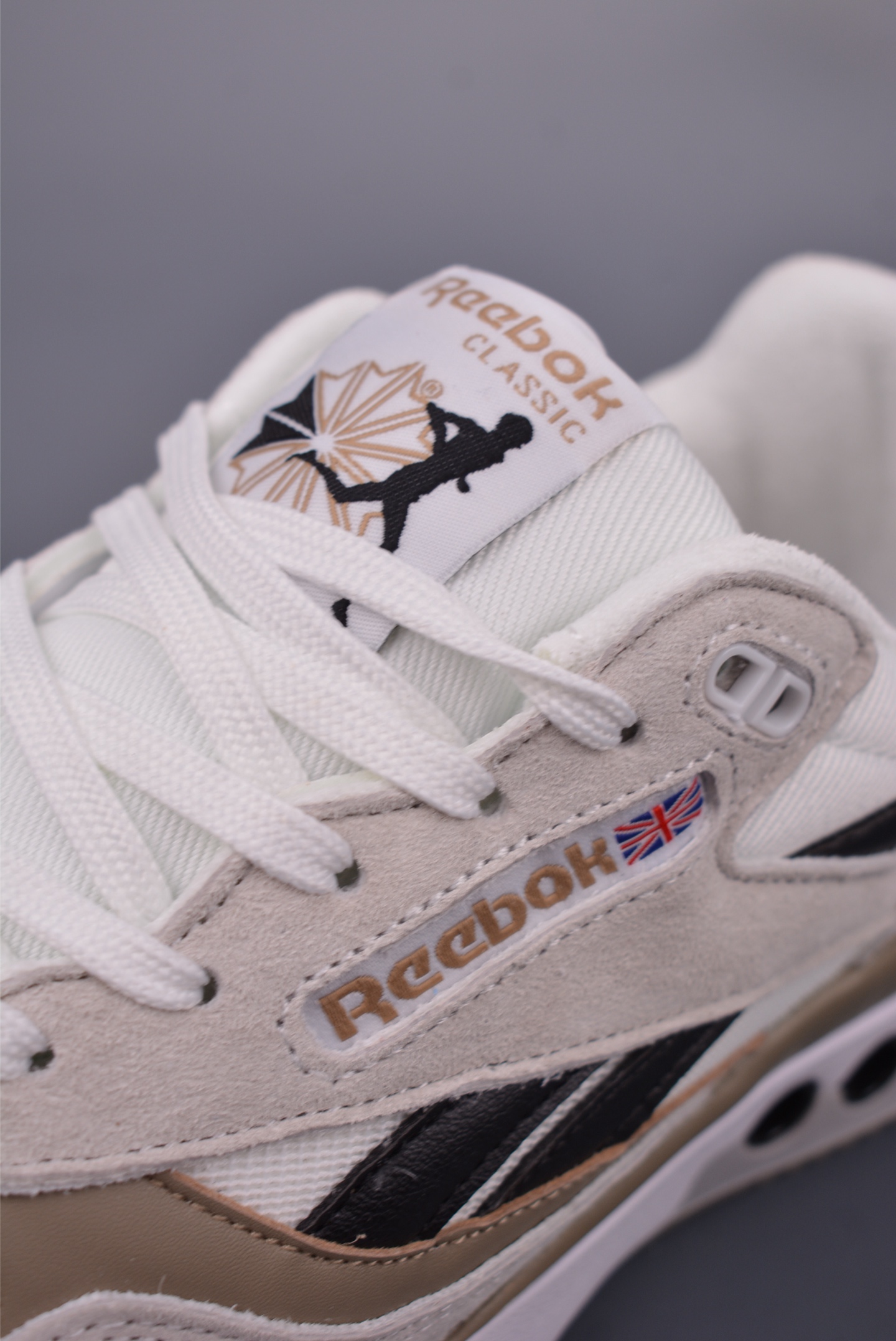 Reebok ERS World Retro Running Shoes: Fitness to Street Style, Never Ordinary 8 i1750113326627 116 0 6