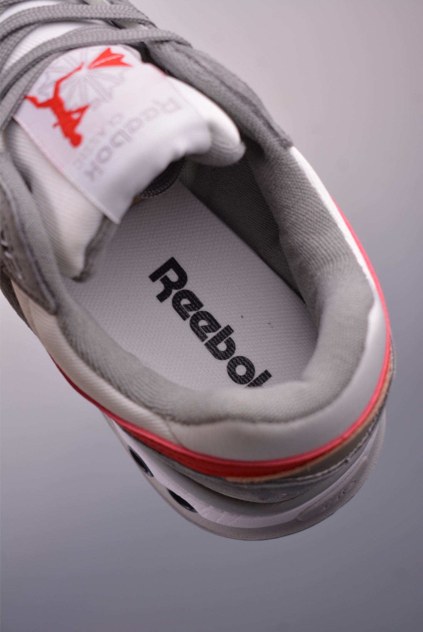 Reebok ERS WORLD 复古跑步鞋 25351976
