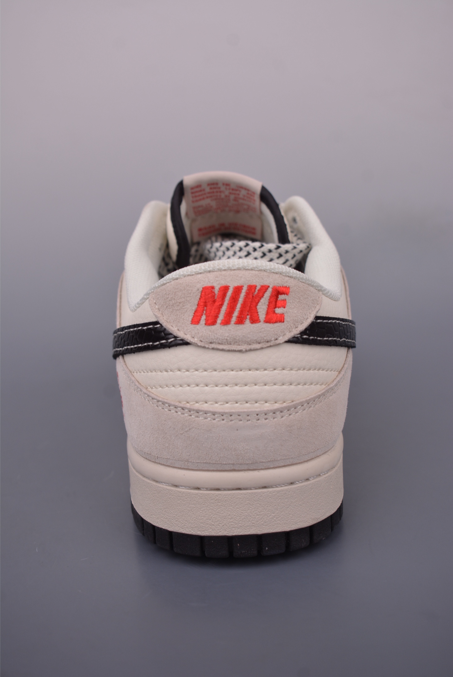 Nike SB Dunk Low DIY Sneakers - Premium Quality and Unique Design 4 i1750113473487 4487 0 3