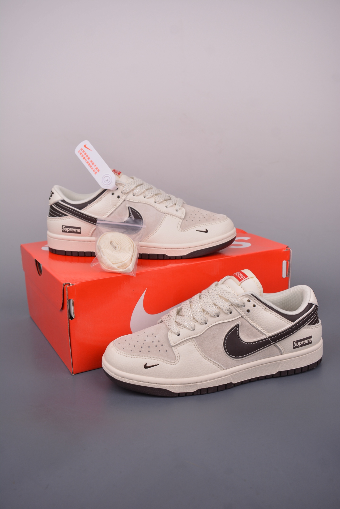 Nike SB Dunk Low DIY Supreme Edition Sneakers - Premium Quality 1 i1750113489318 9388 0 0