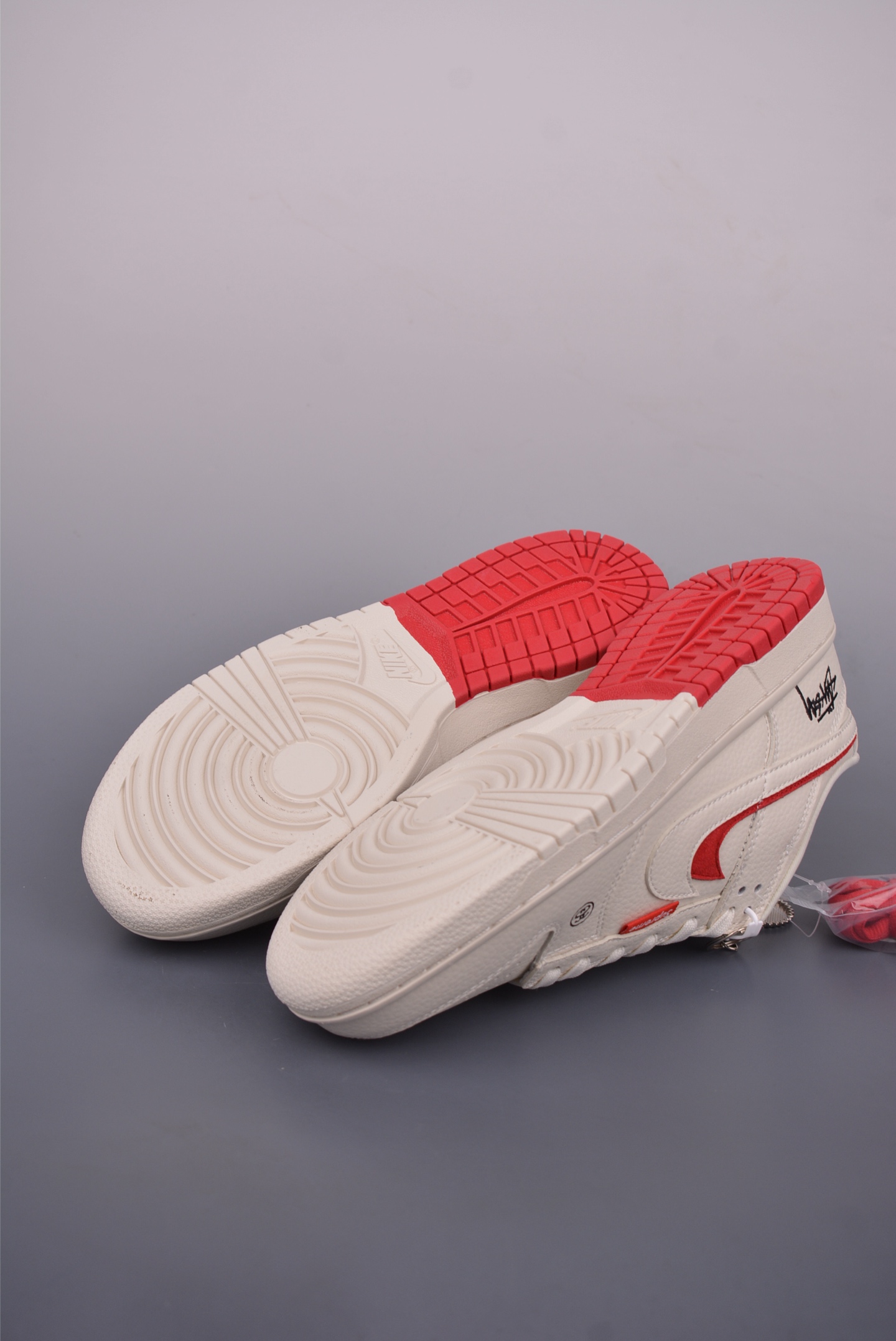 Nike SB Dunk Low Stussy Cream Red Sneakers - Limited Edition Style 3 i1750113526816 2068 0 2