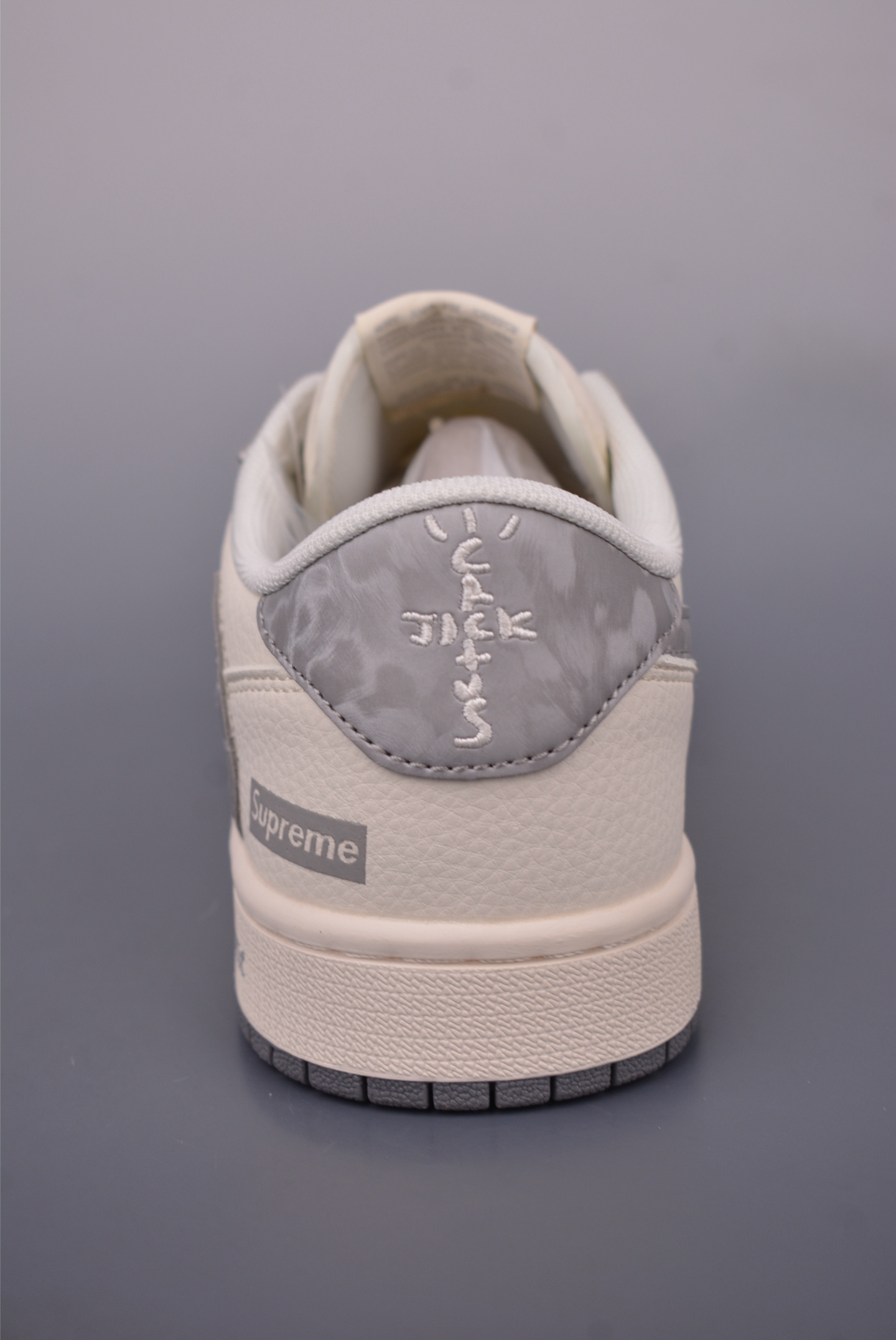 Travis Scott x Fragment Design x Air Jordan 1 Low Collab Sneakers 4 i1750113661207 1619 0 3