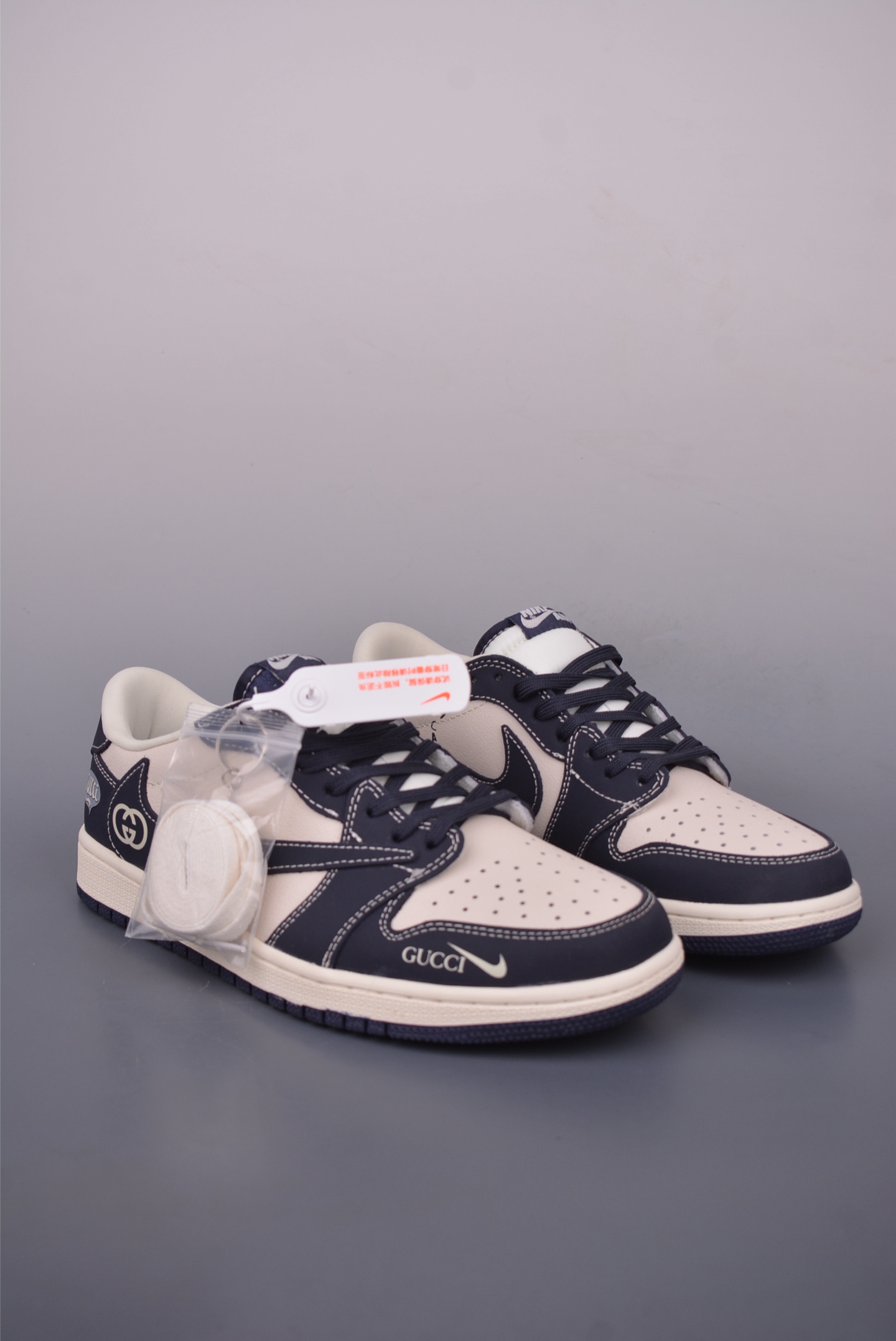 Fragment x Travis Scott x Gucci Air Jordan 1 Low - Limited Edition Sneakers 2 i1750113877564 8507 0 0