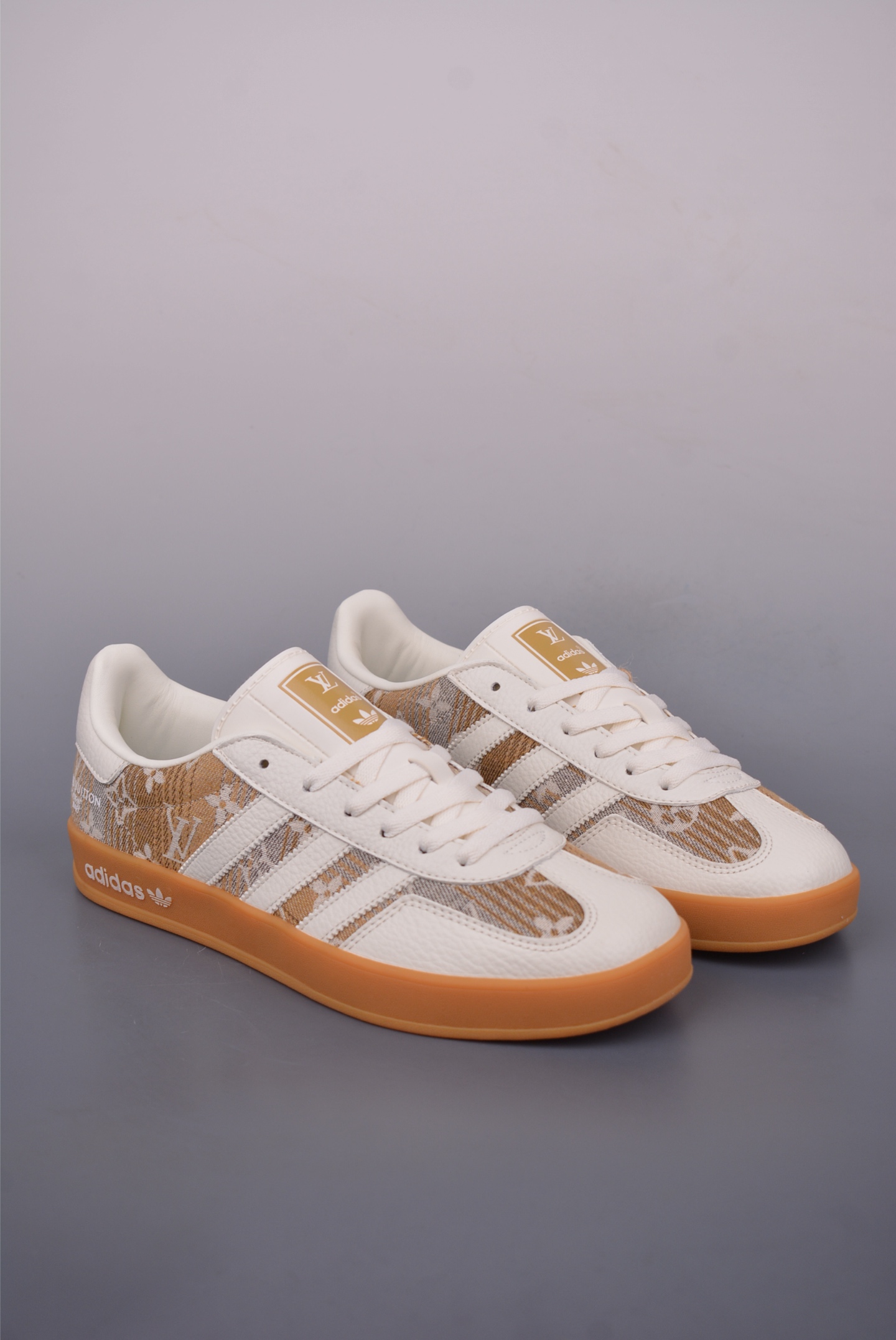 Adidas Samba OG DIY Sneakers - Retro Style with Premium Comfort and Craftsmanship 2 i1750113925626 243 0 0