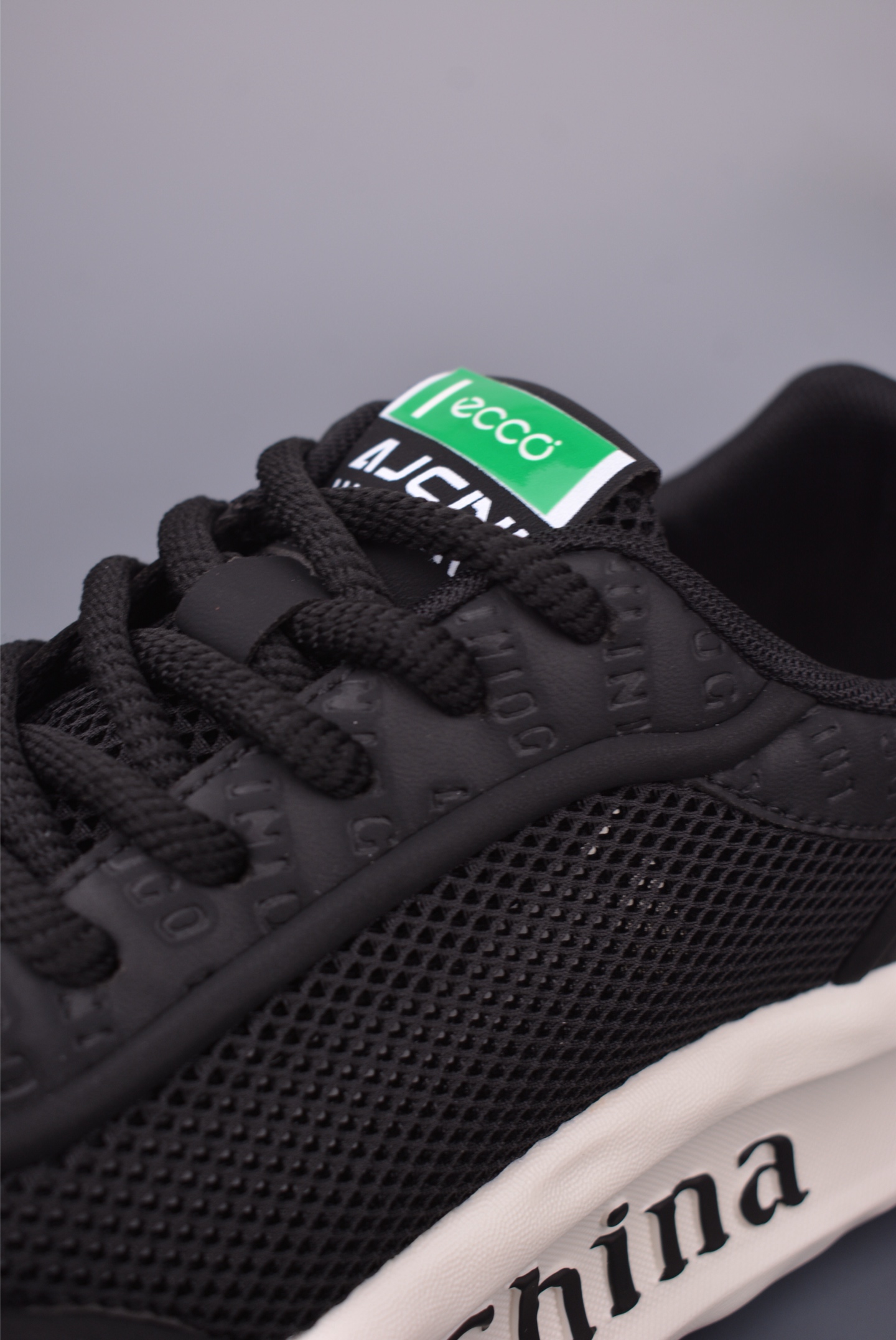 Ecco Men's Lightweight Street Style Sneakers - Breathable, Flexible, and Durable 7 i1750114023234 3121 0 6