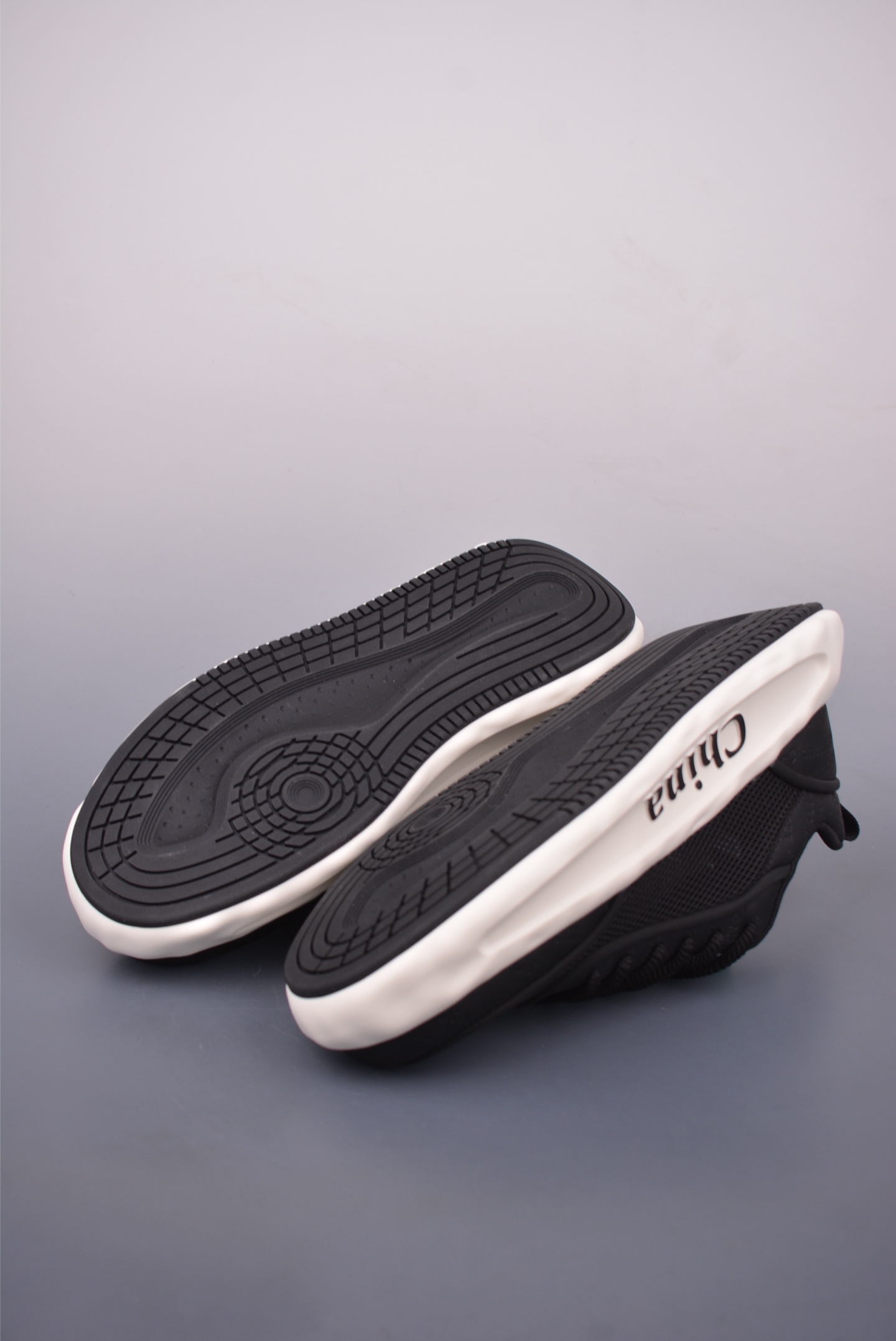Ecco Men's Lightweight Street Style Sneakers - Breathable, Flexible, and Durable 3 i1750114023236 662 0 2