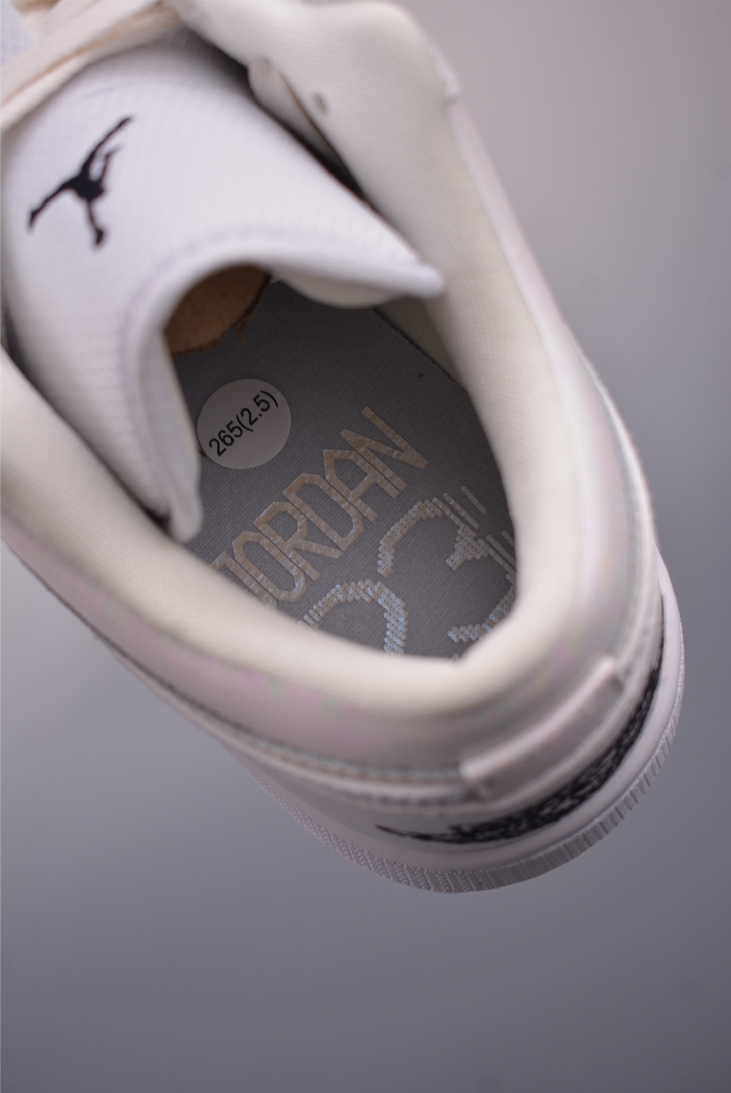 原装裸鞋级 市面最高工艺产物 Air Jordan 1 Low蛇年限定 HF4080-001