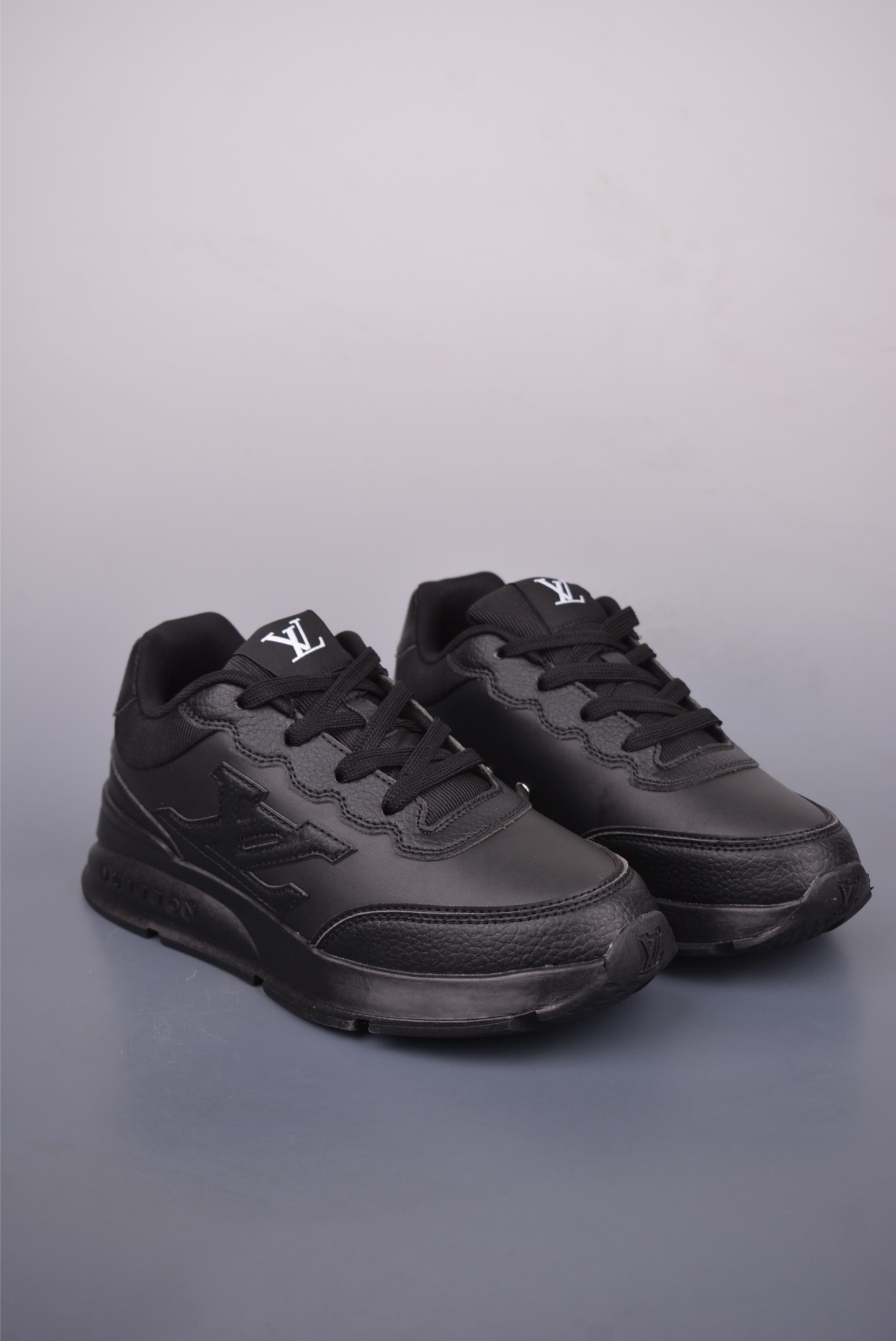 Louis Vuitton Trainer Sneaker Low Black Leather Casual Fashion Shoes 2 i1750201209510 9393 0 0