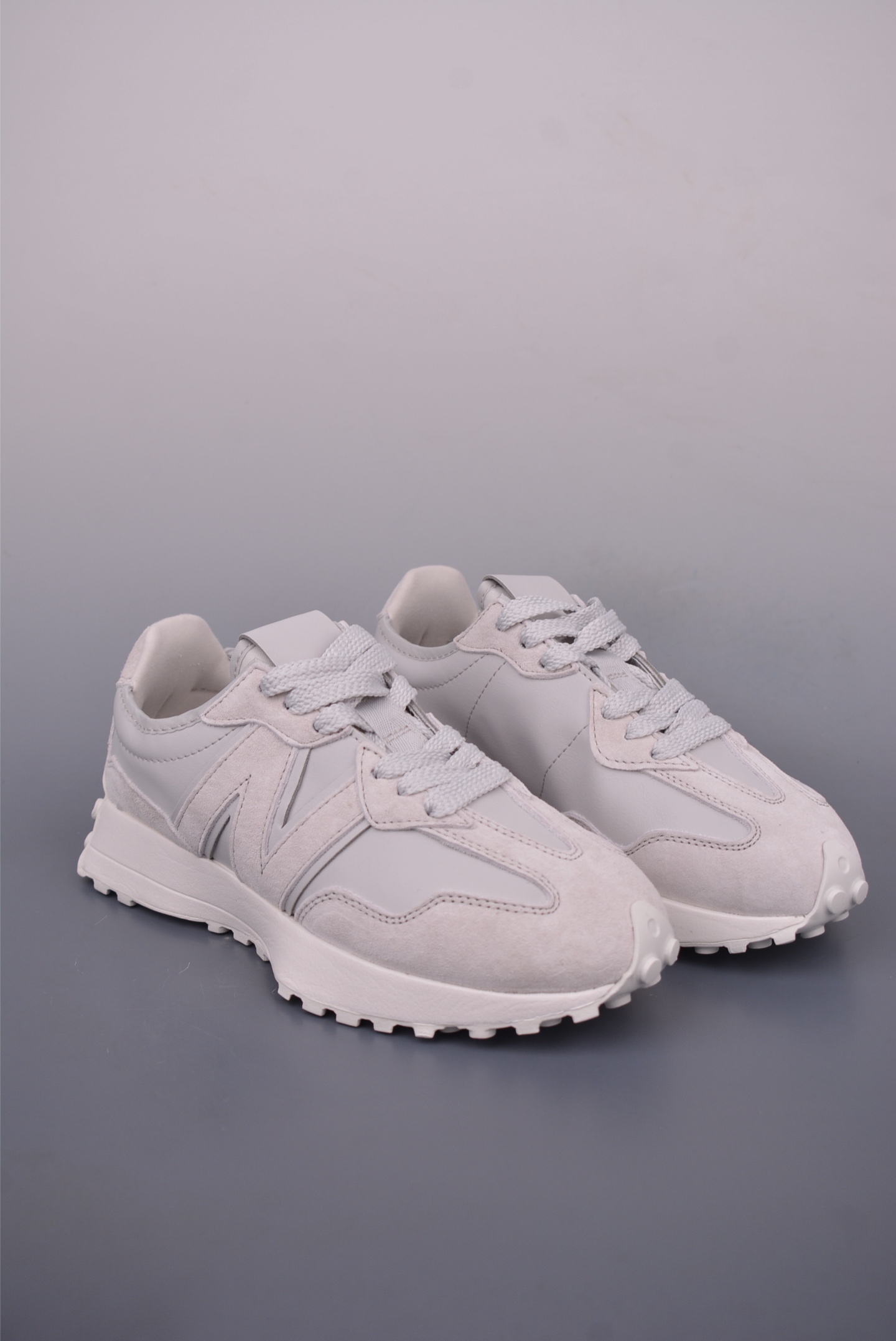 New Balance 327 Retro Casual Sneakers - Vintage Style, Modern Comfort 2 i1750201360414 2246 0 0