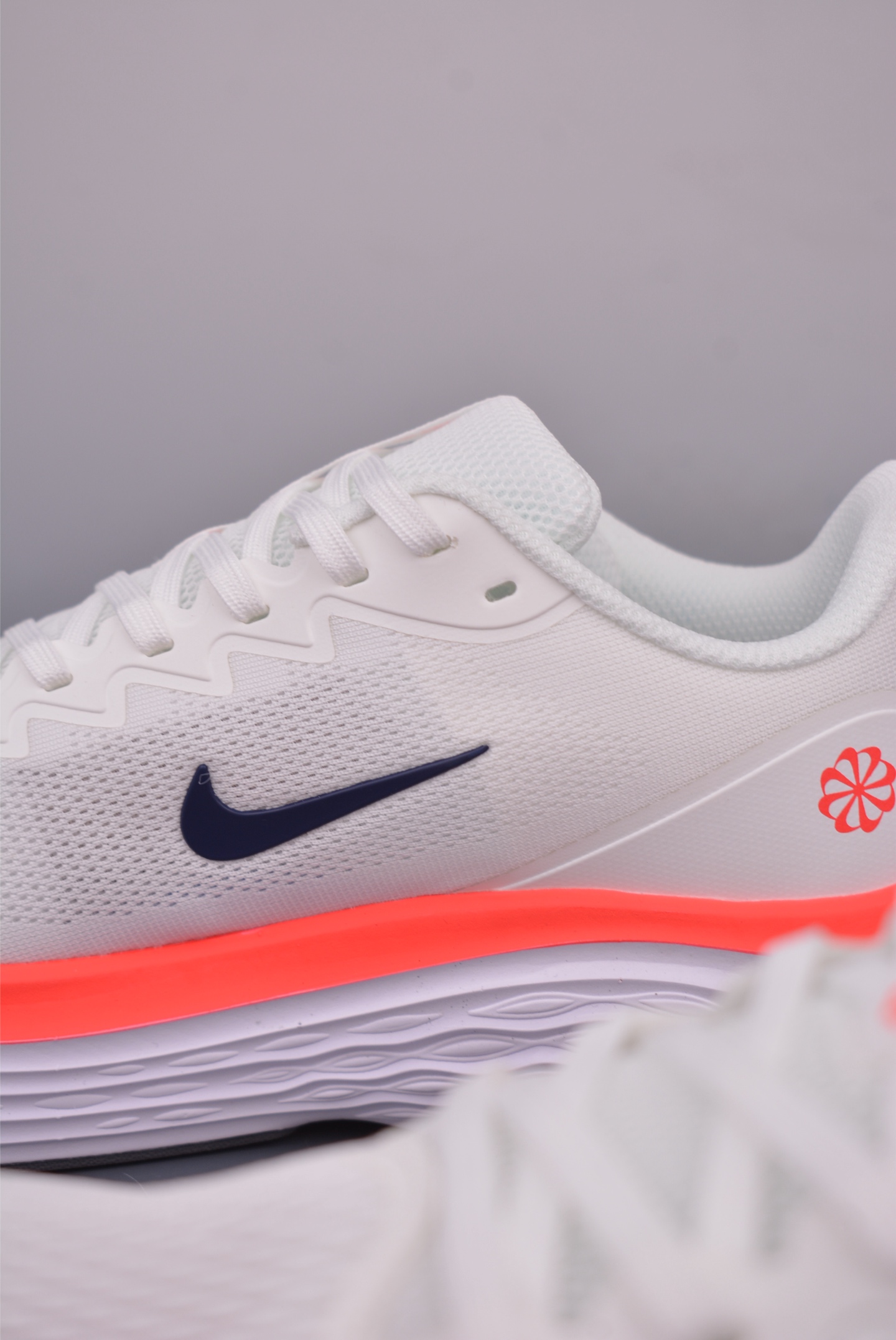 Nike Air Structure 26 Women's Running Shoes White/Orange, DX58103725 9 i1750201855447 3200 0 7