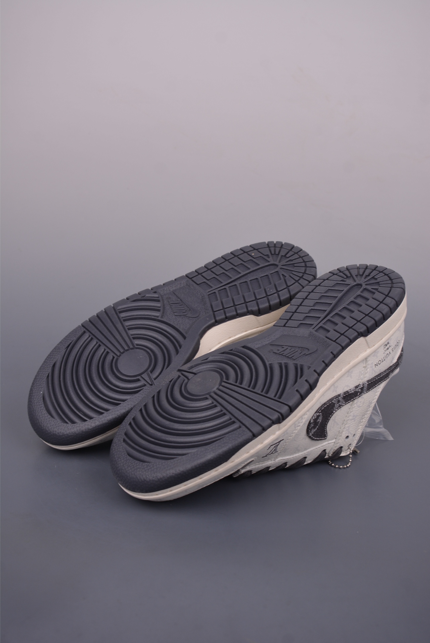 Nike SB Dunk Low LV联名 SC9772-801