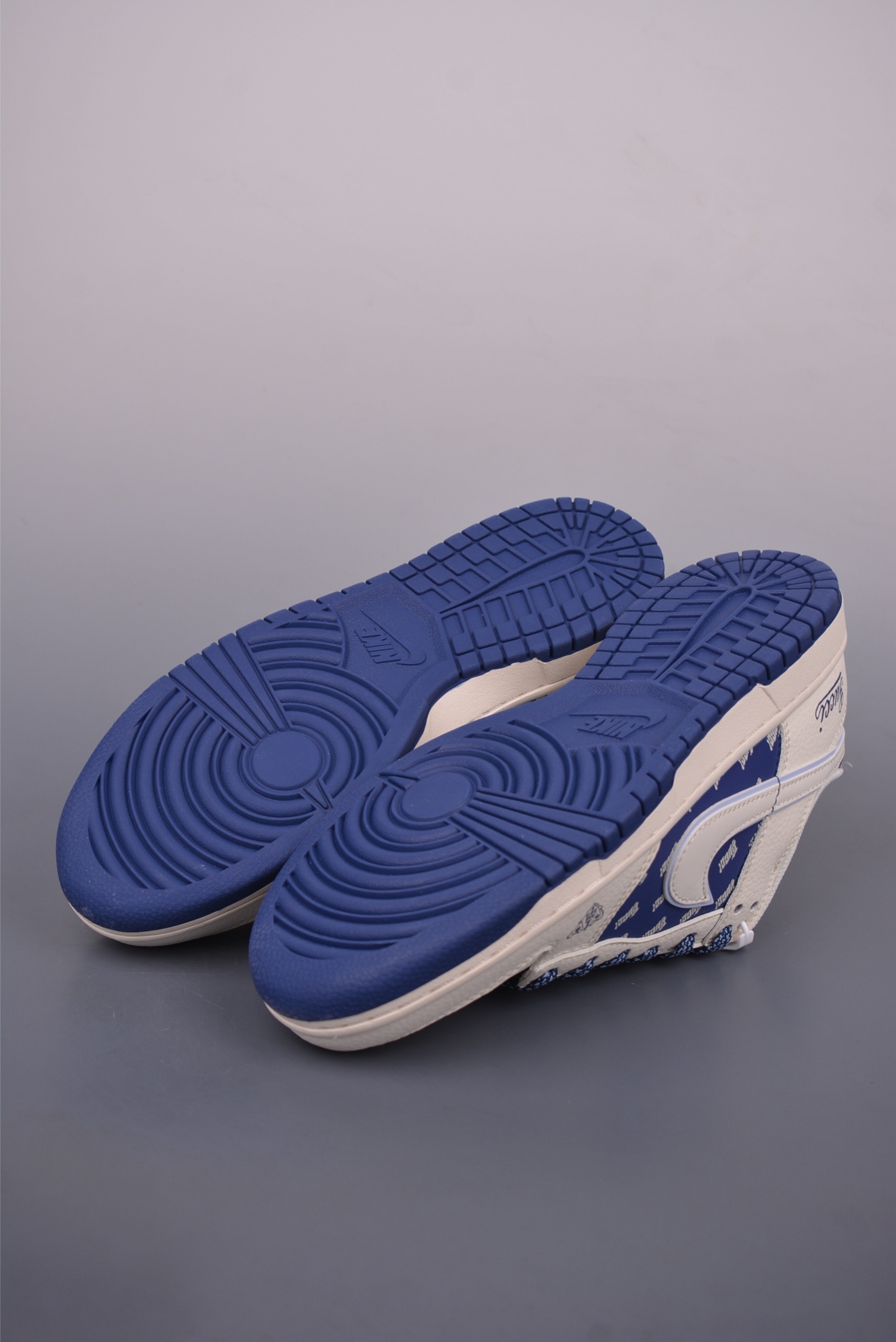 Nike SB Dunk Low Gucci联名 HS8068-034-莆田鞋,莆田鞋货源,高仿鞋,高仿鞋货源,安福档口,莆田高仿鞋,莆田鞋批发,高仿鞋批发,莆田高仿运动鞋,高仿运动鞋,莆田运动鞋 Nike SB Dunk Low Gucci联名 HS8068-034