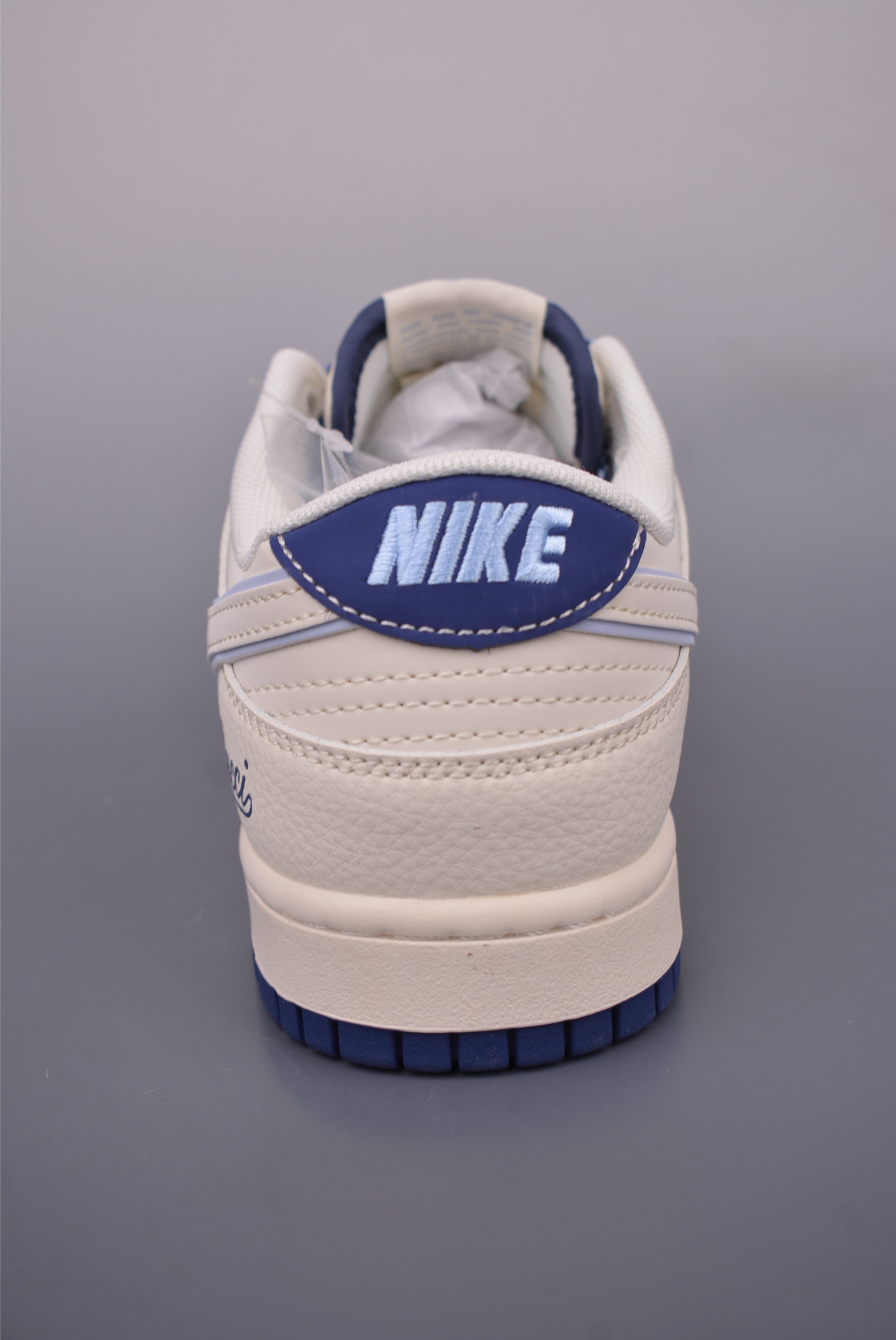 Nike SB Dunk Low Gucci联名 HS8068-034-莆田鞋,莆田鞋货源,高仿鞋,高仿鞋货源,安福档口,莆田高仿鞋,莆田鞋批发,高仿鞋批发,莆田高仿运动鞋,高仿运动鞋,莆田运动鞋 Nike SB Dunk Low Gucci联名 HS8068-034