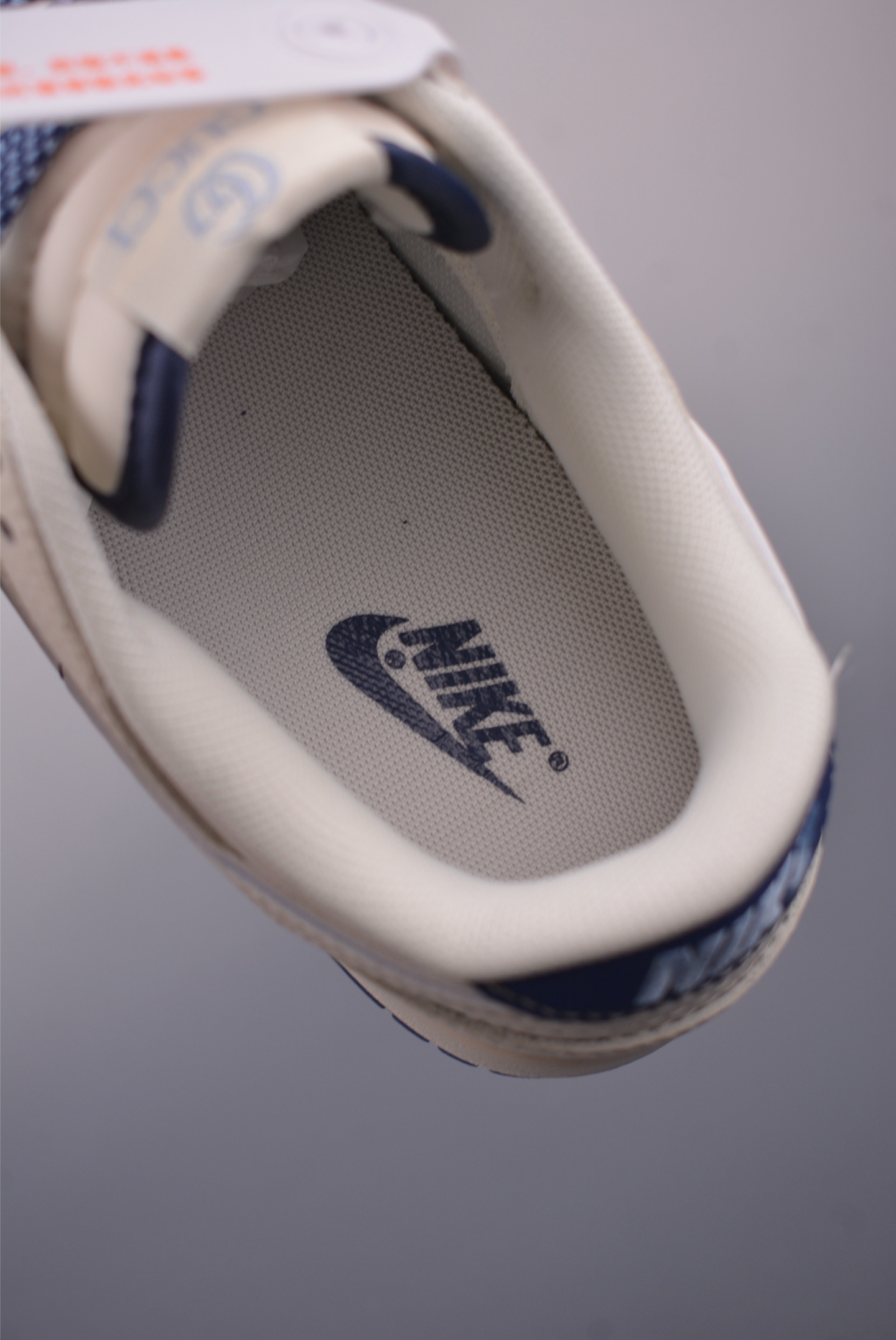 Nike SB Dunk Low Gucci联名 HS8068-034-莆田鞋,莆田鞋货源,高仿鞋,高仿鞋货源,安福档口,莆田高仿鞋,莆田鞋批发,高仿鞋批发,莆田高仿运动鞋,高仿运动鞋,莆田运动鞋 Nike SB Dunk Low Gucci联名 HS8068-034