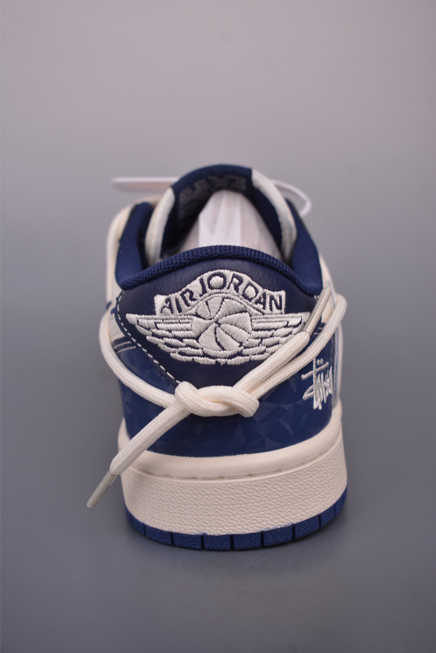 Fragment x Travis Scott x Stussy Air Jordan 1 Low Triple Collaboration Shoe 5 i1750202896162 9468 0 3